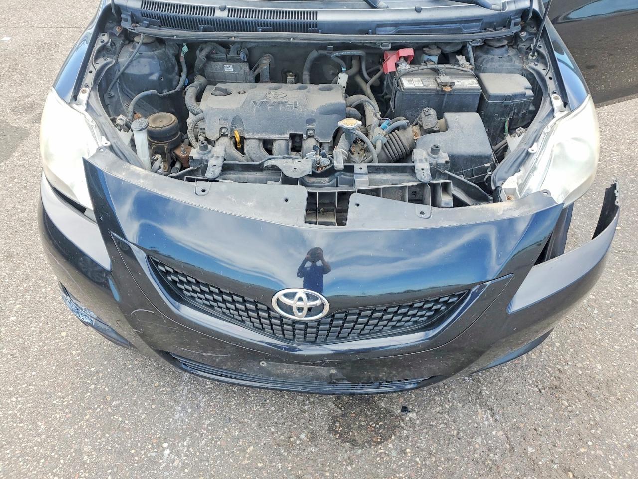2012 Toyota Yaris Fleet Black vin: JTDBT4K36C1418124