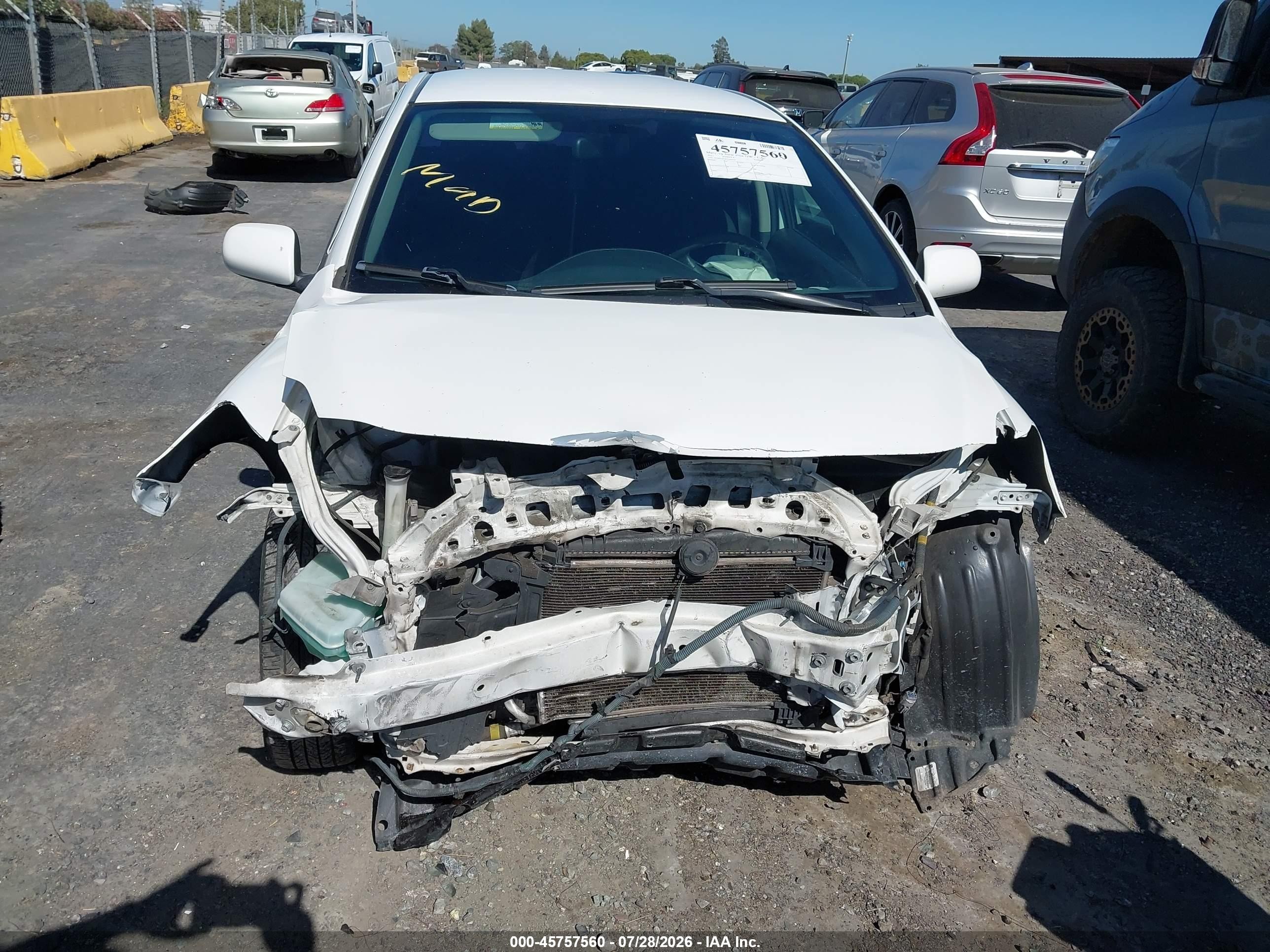 2012 Toyota Yaris   Белый vin: JTDBT4K36CL020254