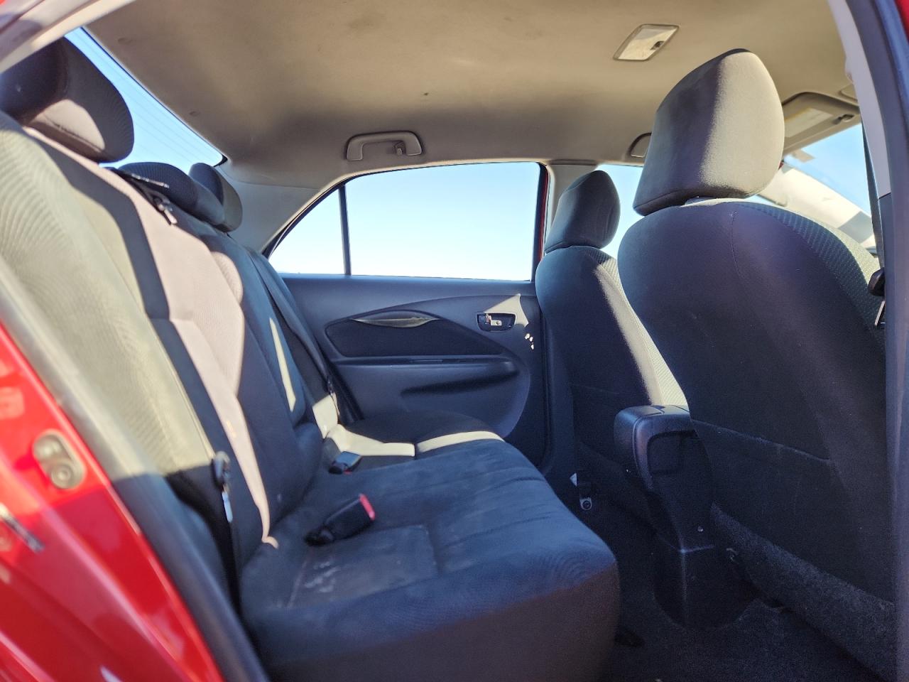 2012 Toyota Yaris Fleet Red vin: JTDBT4K36CL037619