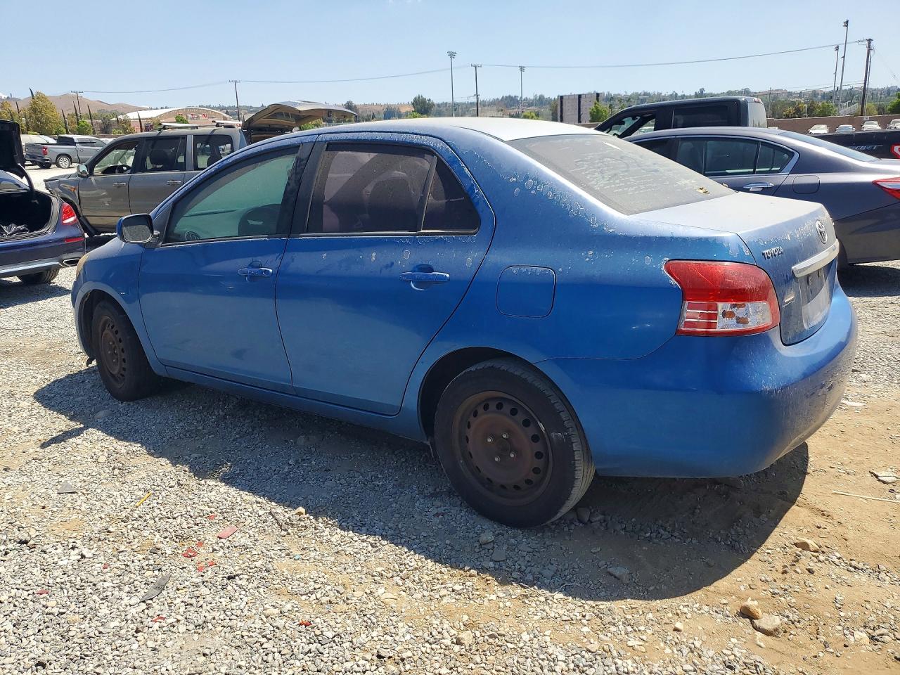 2010 Toyota Yaris Base Blue vin: JTDBT4K37A1374468