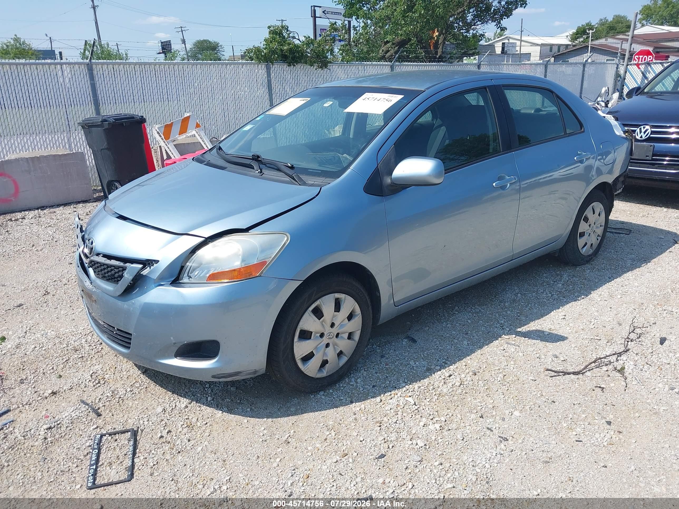 2010 Toyota Yaris   Синий vin: JTDBT4K37A4066716