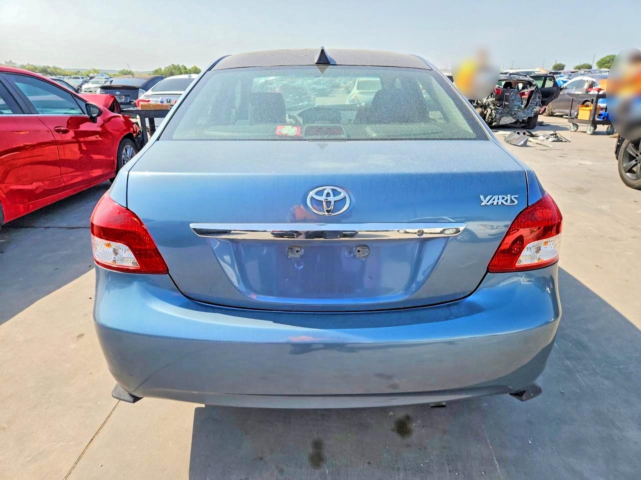 2012 Toyota Yaris Fleet Blue vin: JTDBT4K37C1418360