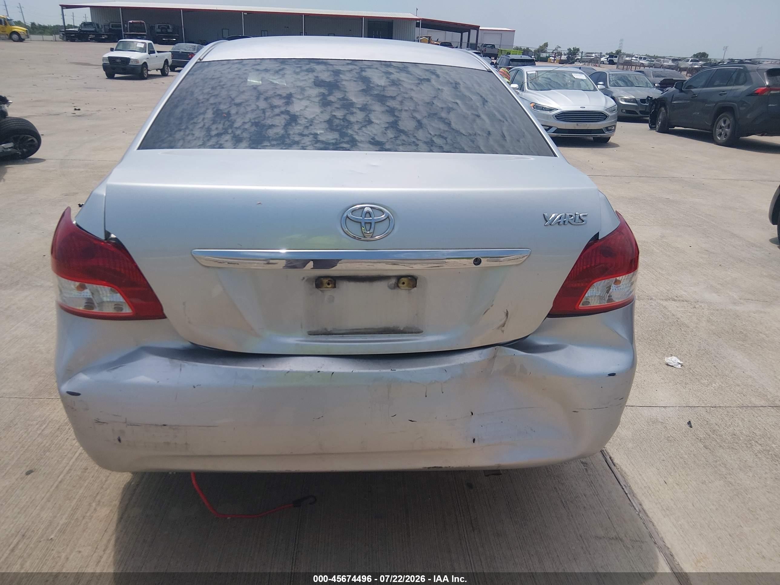 2012 Toyota Yaris   Серебряный vin: JTDBT4K37CL014186