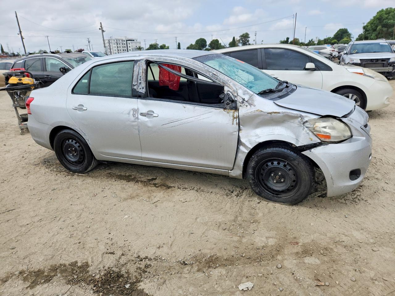 2012 Toyota Yaris Fleet Silver vin: JTDBT4K37CL019985