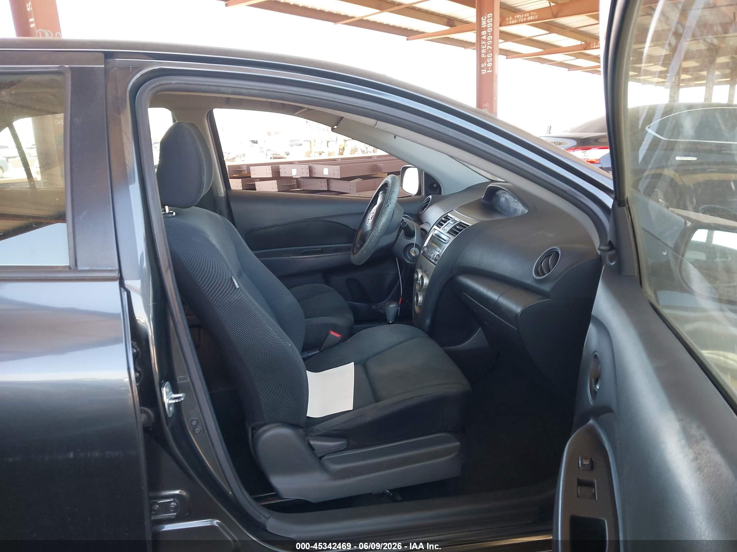 2012 Toyota Yaris   Gray vin: JTDBT4K37CL034647