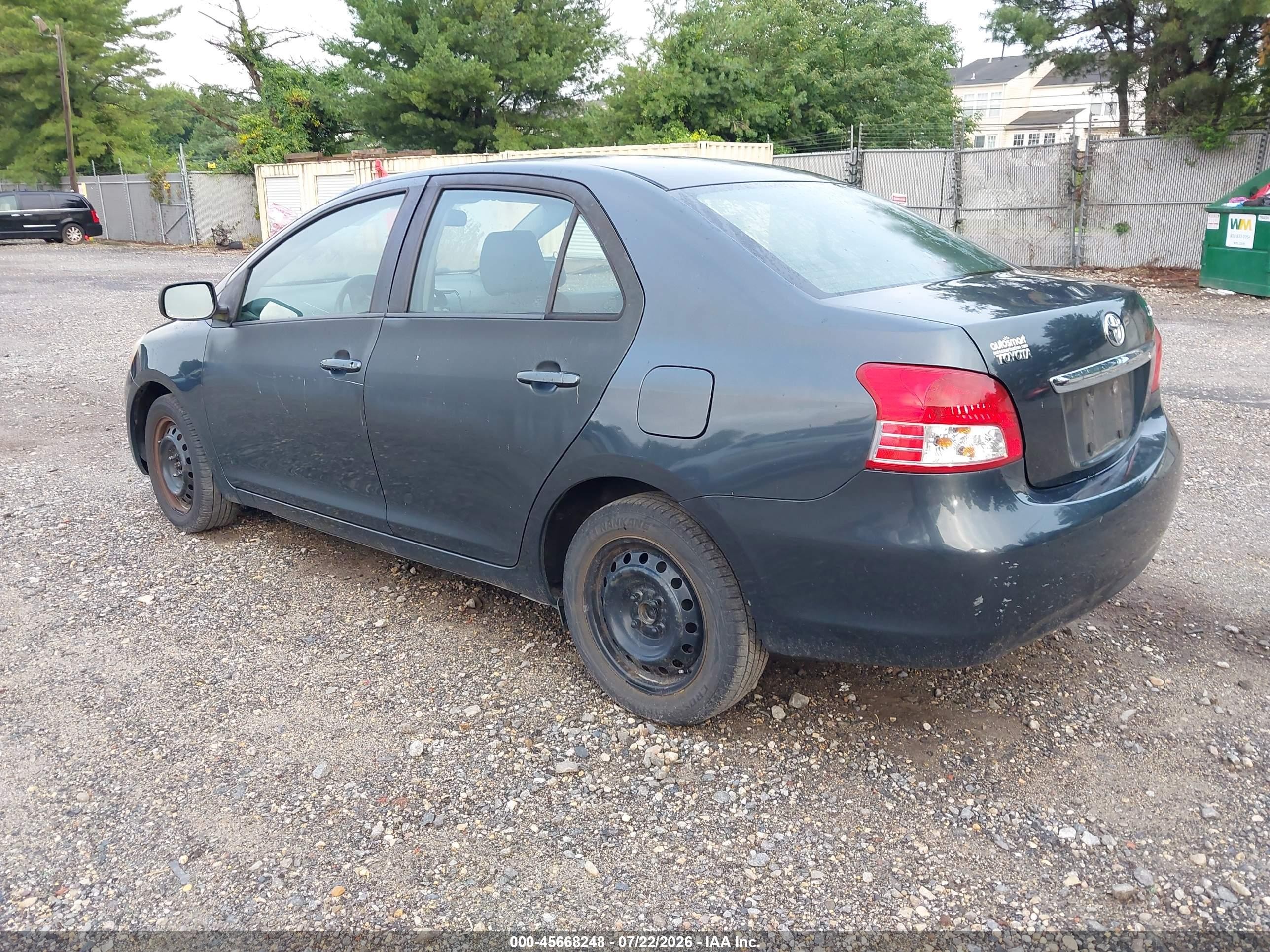 2010 Toyota Yaris   Gray vin: JTDBT4K38A1366993