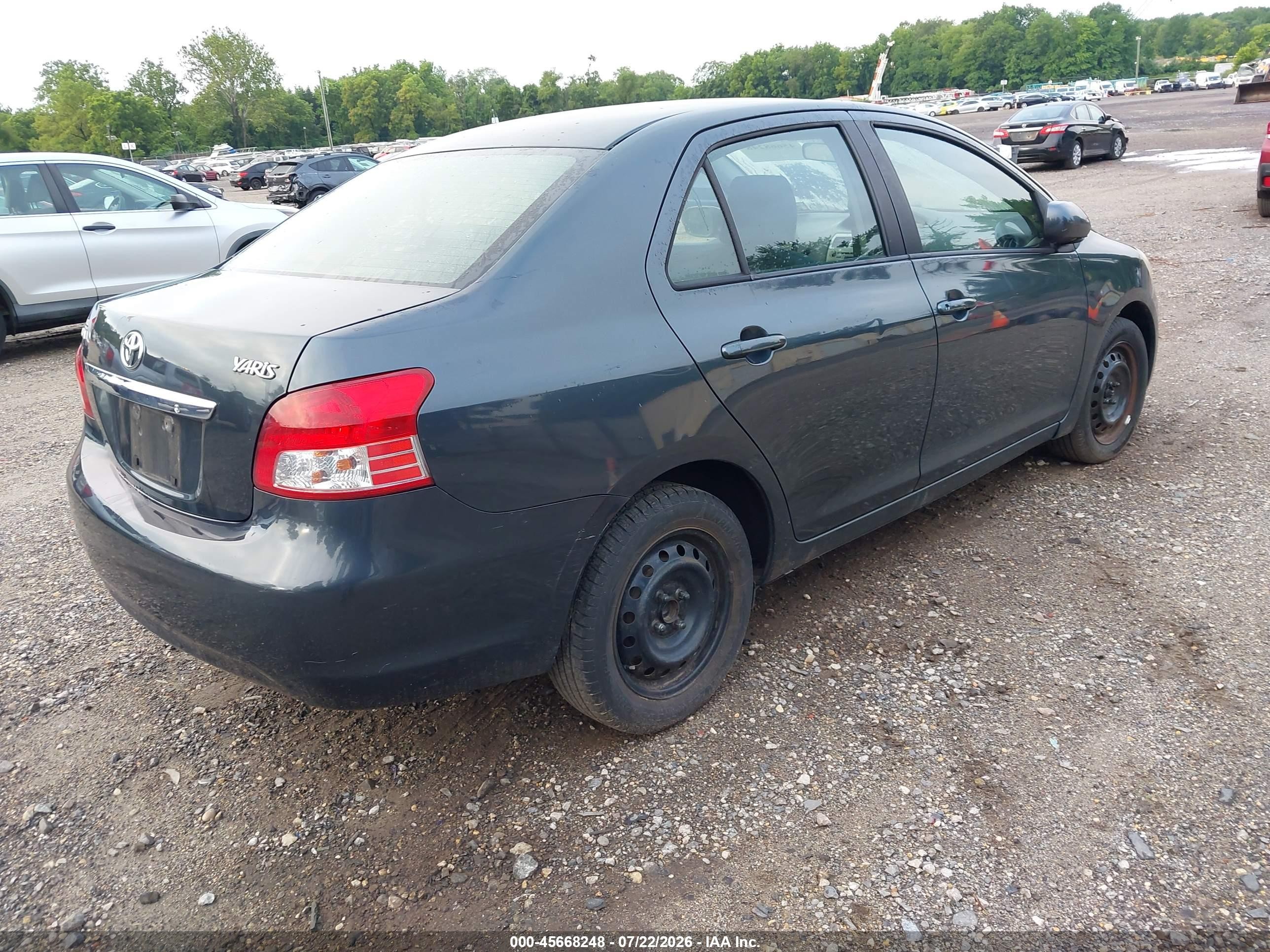 2010 Toyota Yaris   Gray vin: JTDBT4K38A1366993