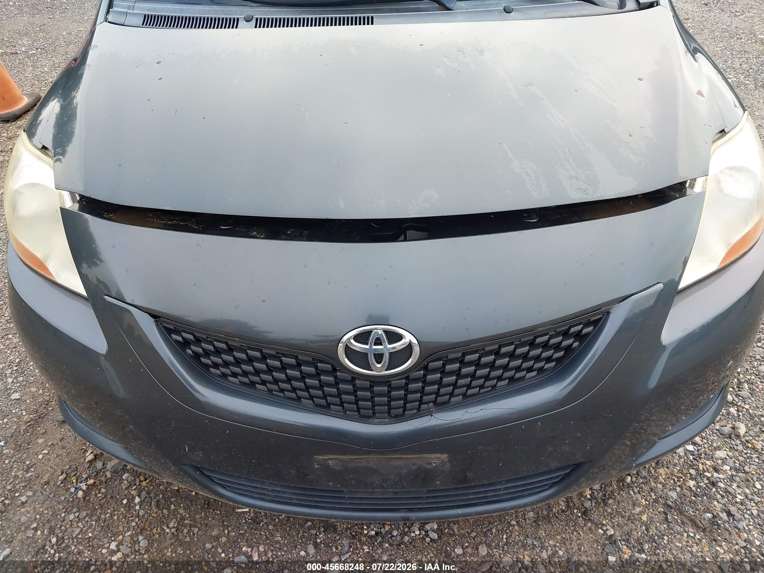 2010 Toyota Yaris   Gray vin: JTDBT4K38A1366993
