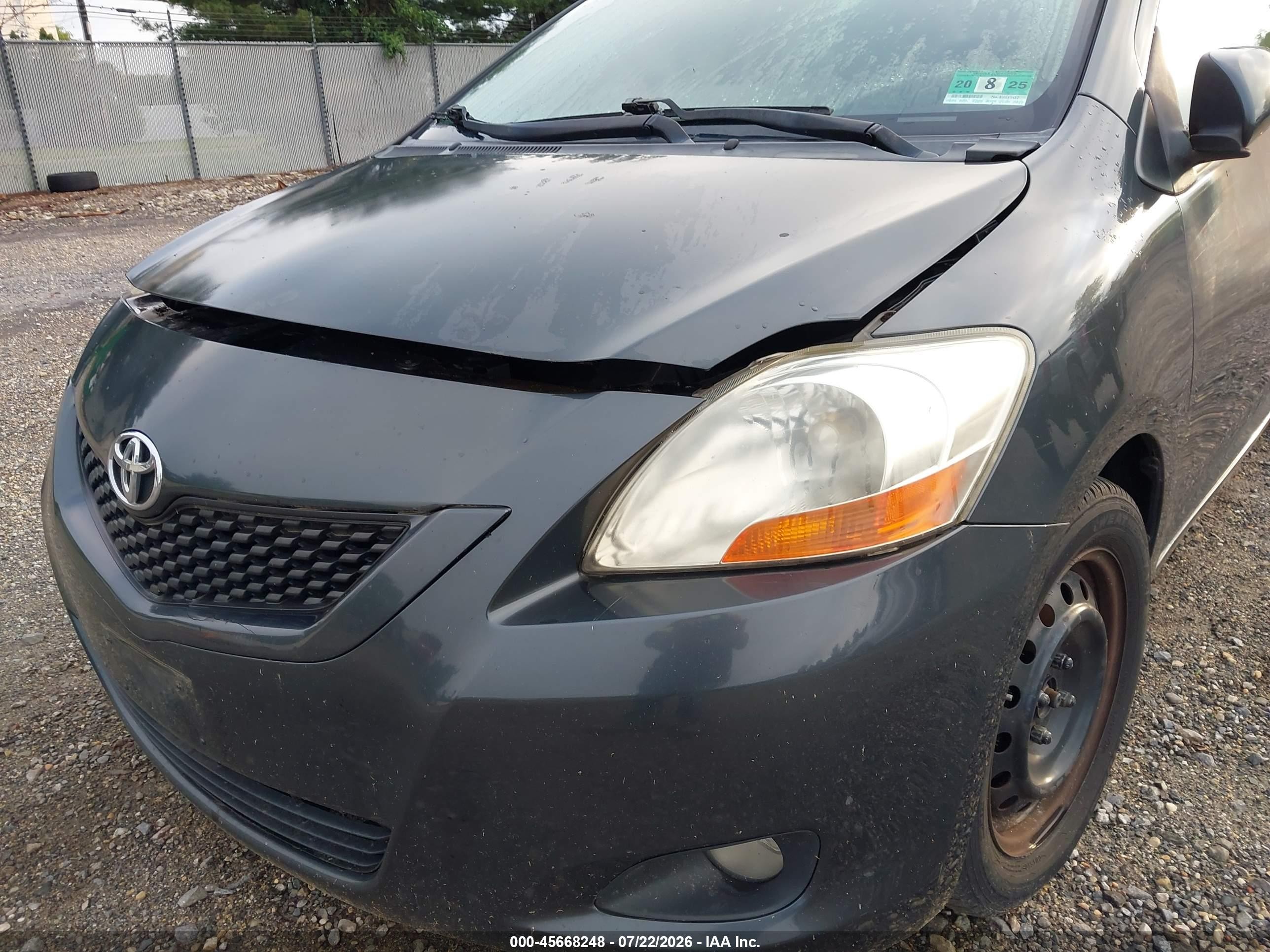 2010 Toyota Yaris   Gray vin: JTDBT4K38A1366993