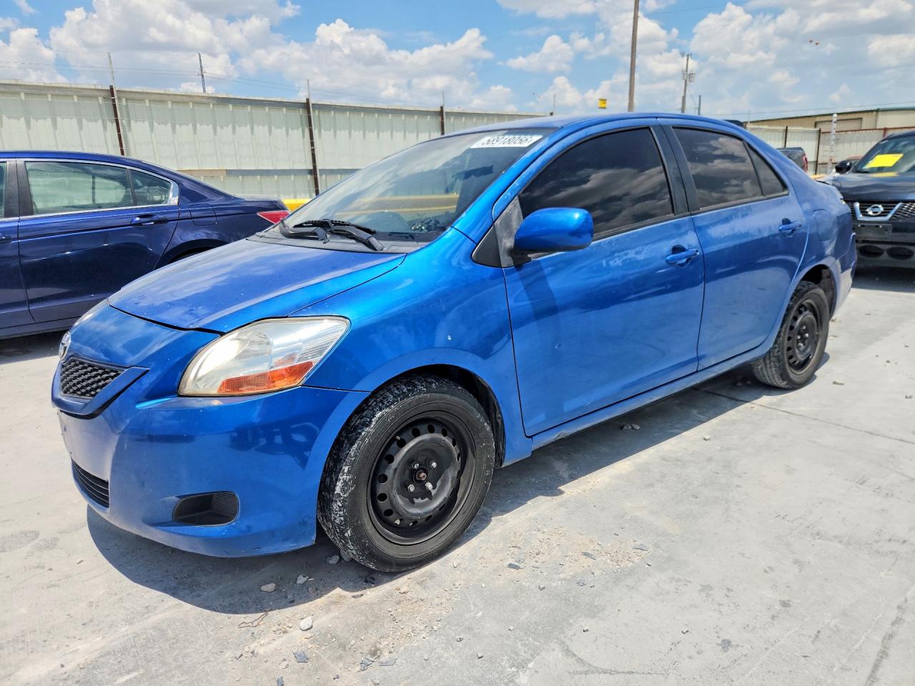 2010 Toyota Yaris Base Blue vin: JTDBT4K38A1397225