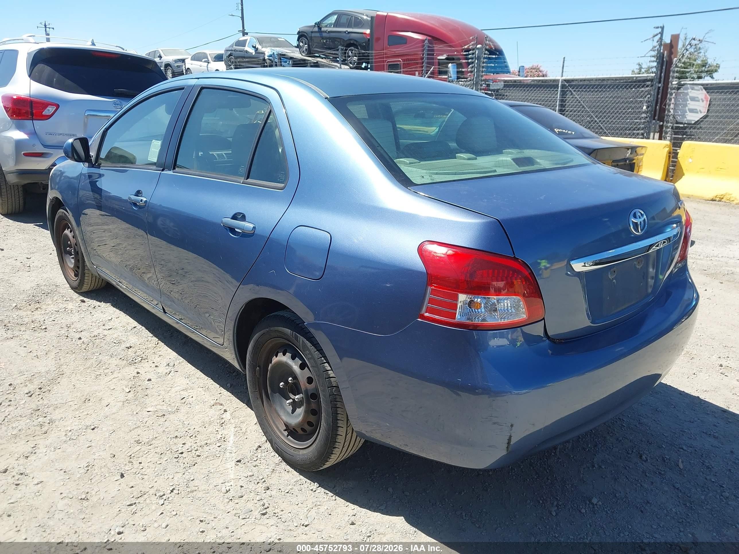 2012 Toyota Yaris   Blue vin: JTDBT4K38CL013337