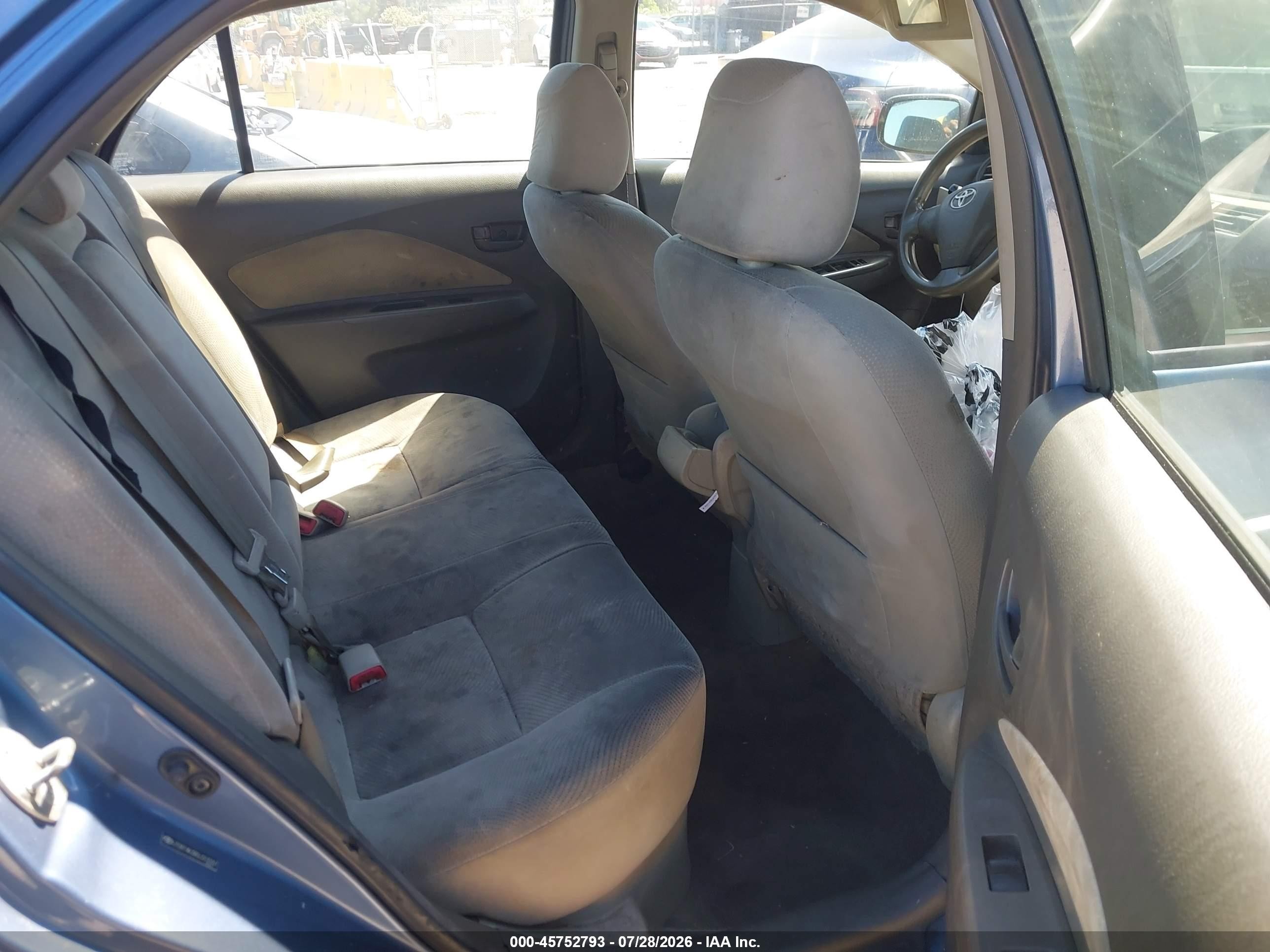 2012 Toyota Yaris   Blue vin: JTDBT4K38CL013337
