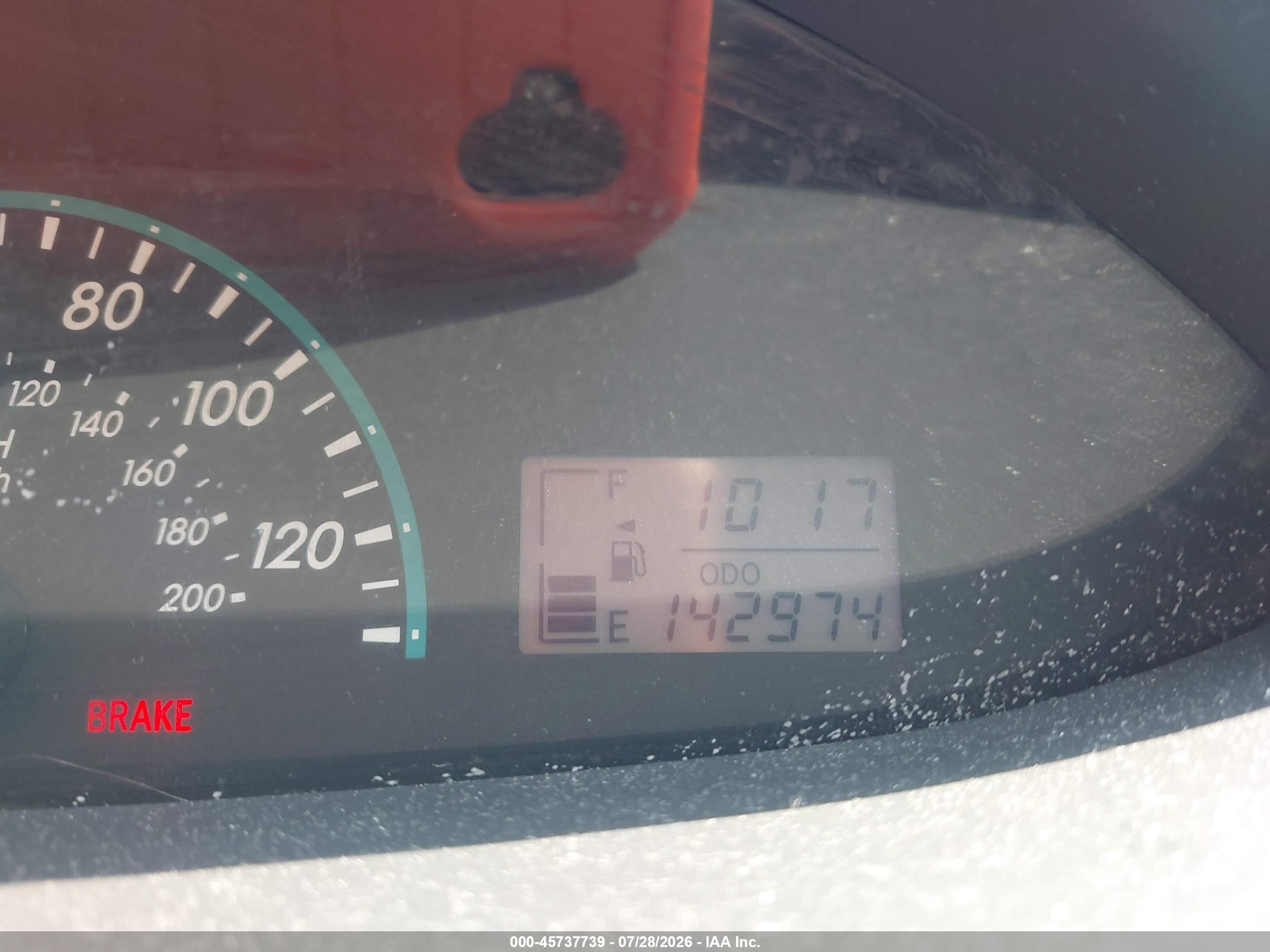 2012 Toyota Yaris   Silver vin: JTDBT4K38CL031613