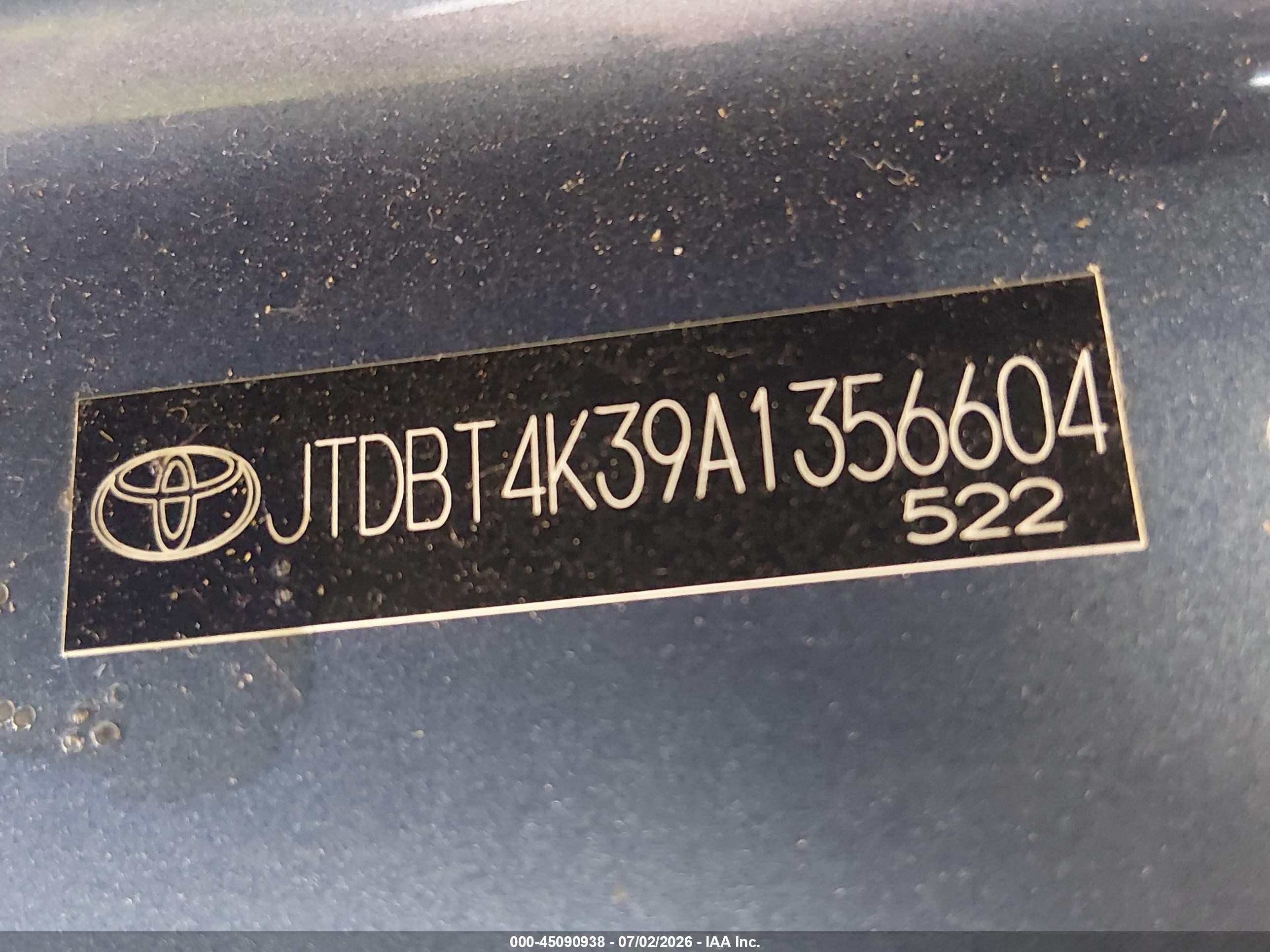 2010 Toyota Yaris   Blue vin: JTDBT4K39A1356604
