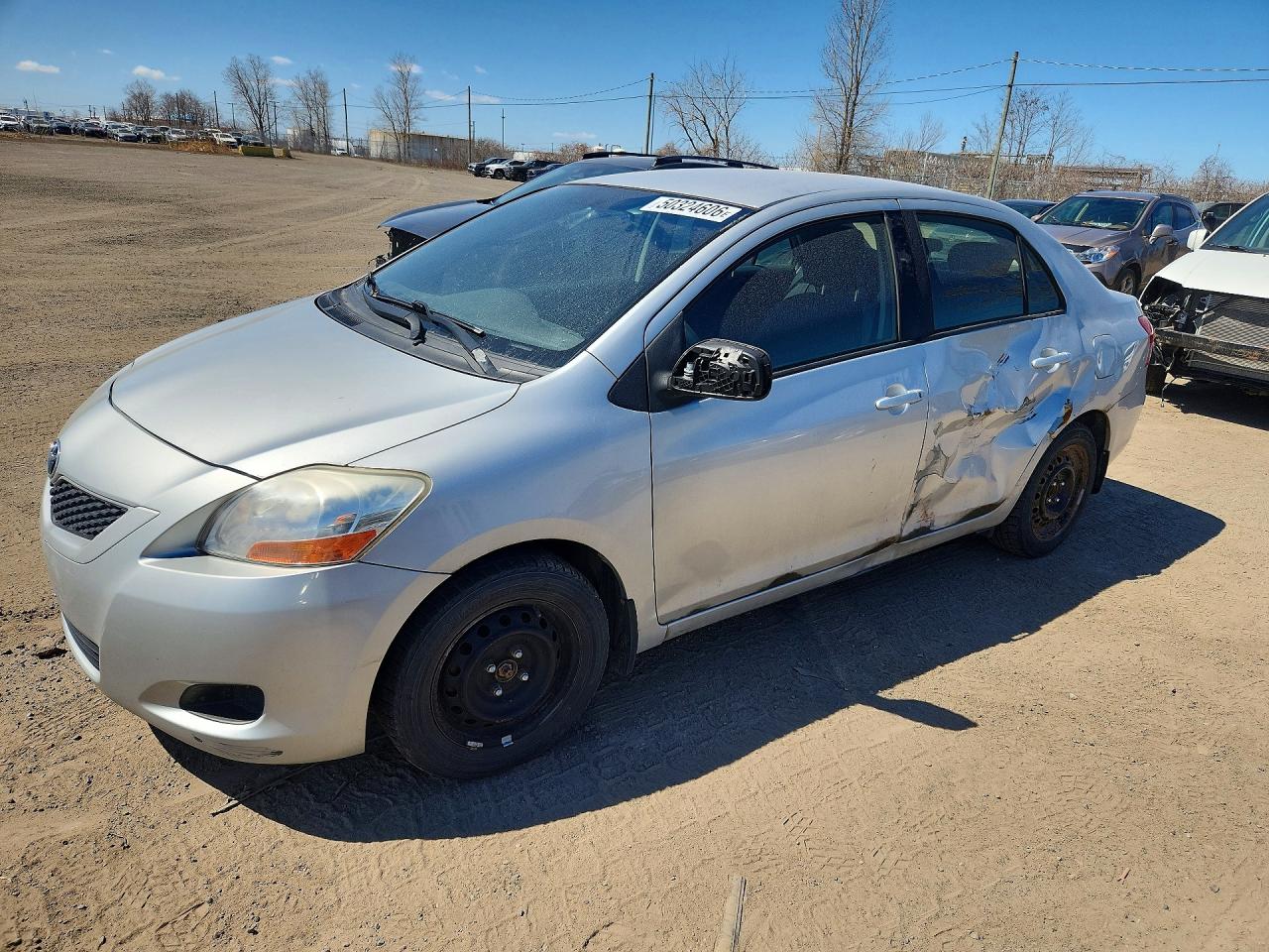 2010 Toyota Yaris Base Silver vin: JTDBT4K39A1362872