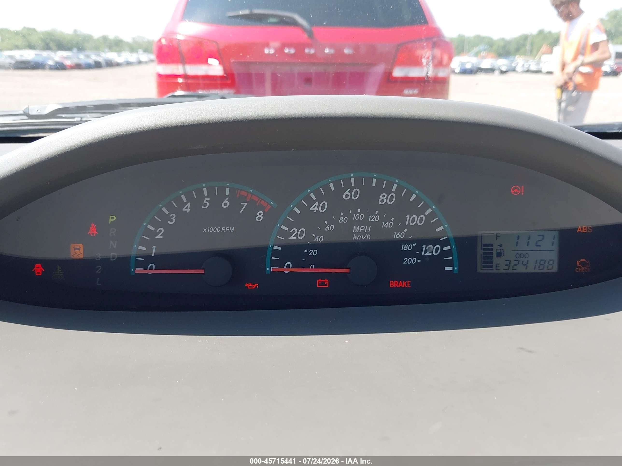 2010 Toyota Yaris   Red vin: JTDBT4K39A1369000