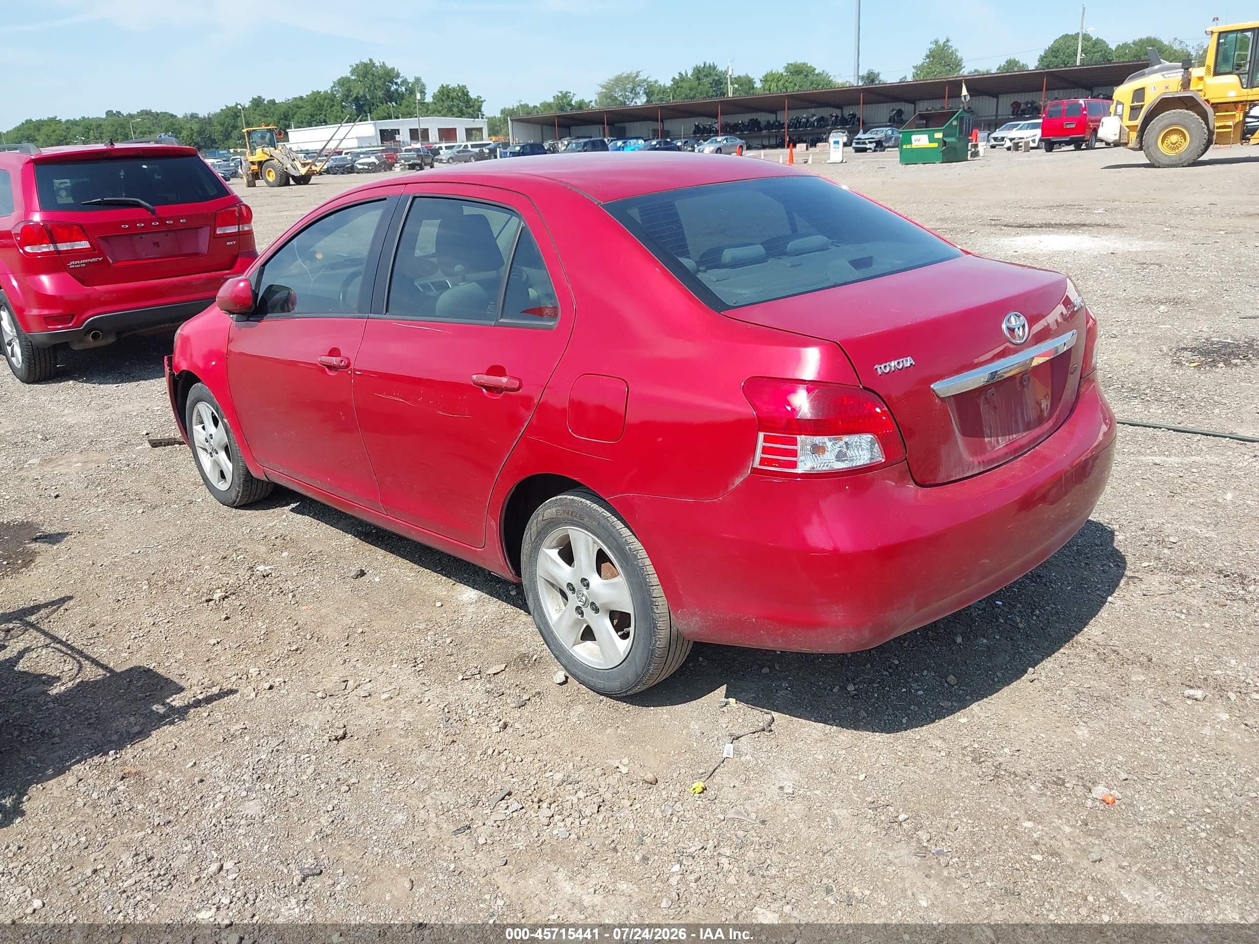 2010 Toyota Yaris   Red vin: JTDBT4K39A1369000