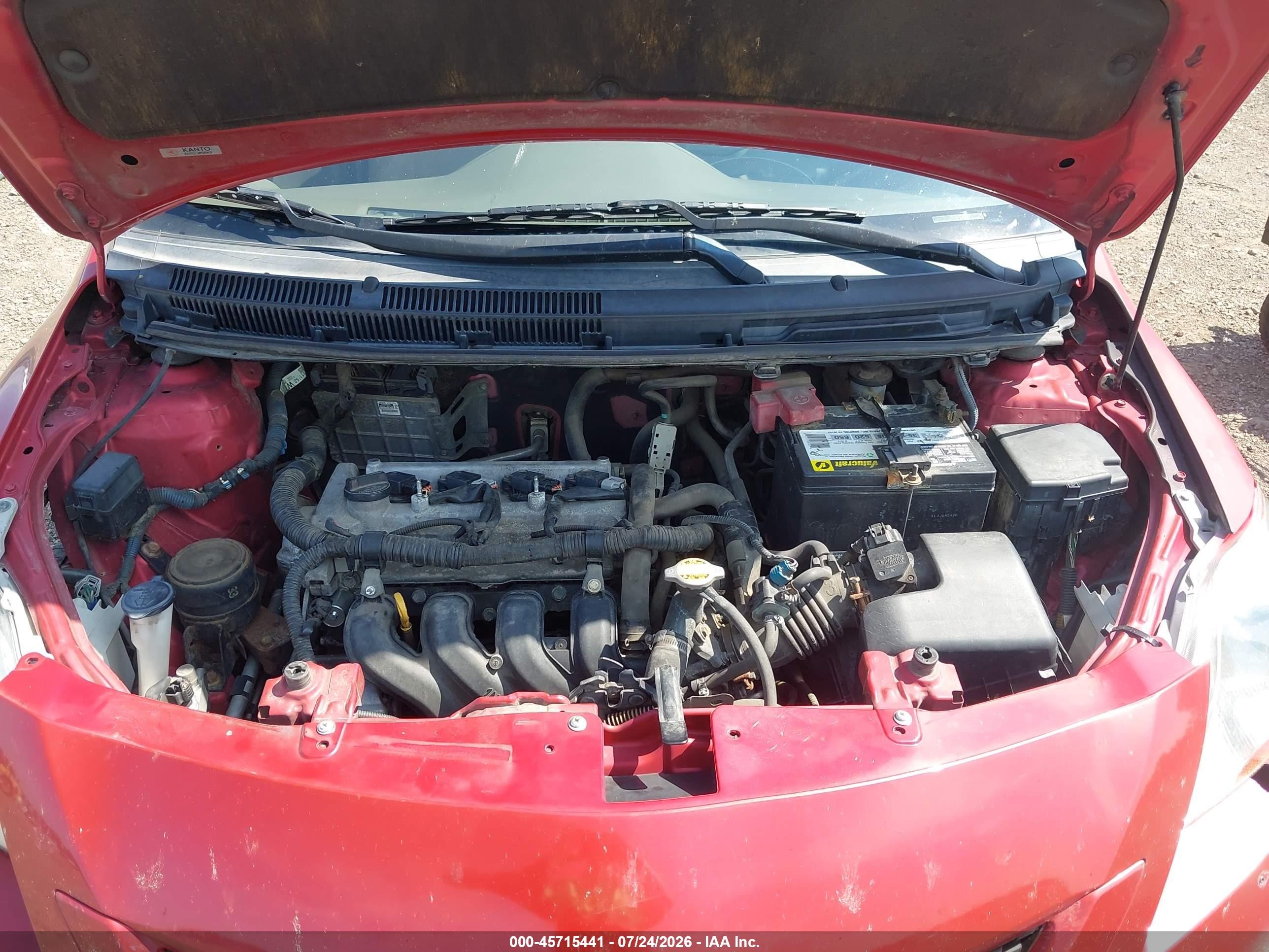 2010 Toyota Yaris   Red vin: JTDBT4K39A1369000