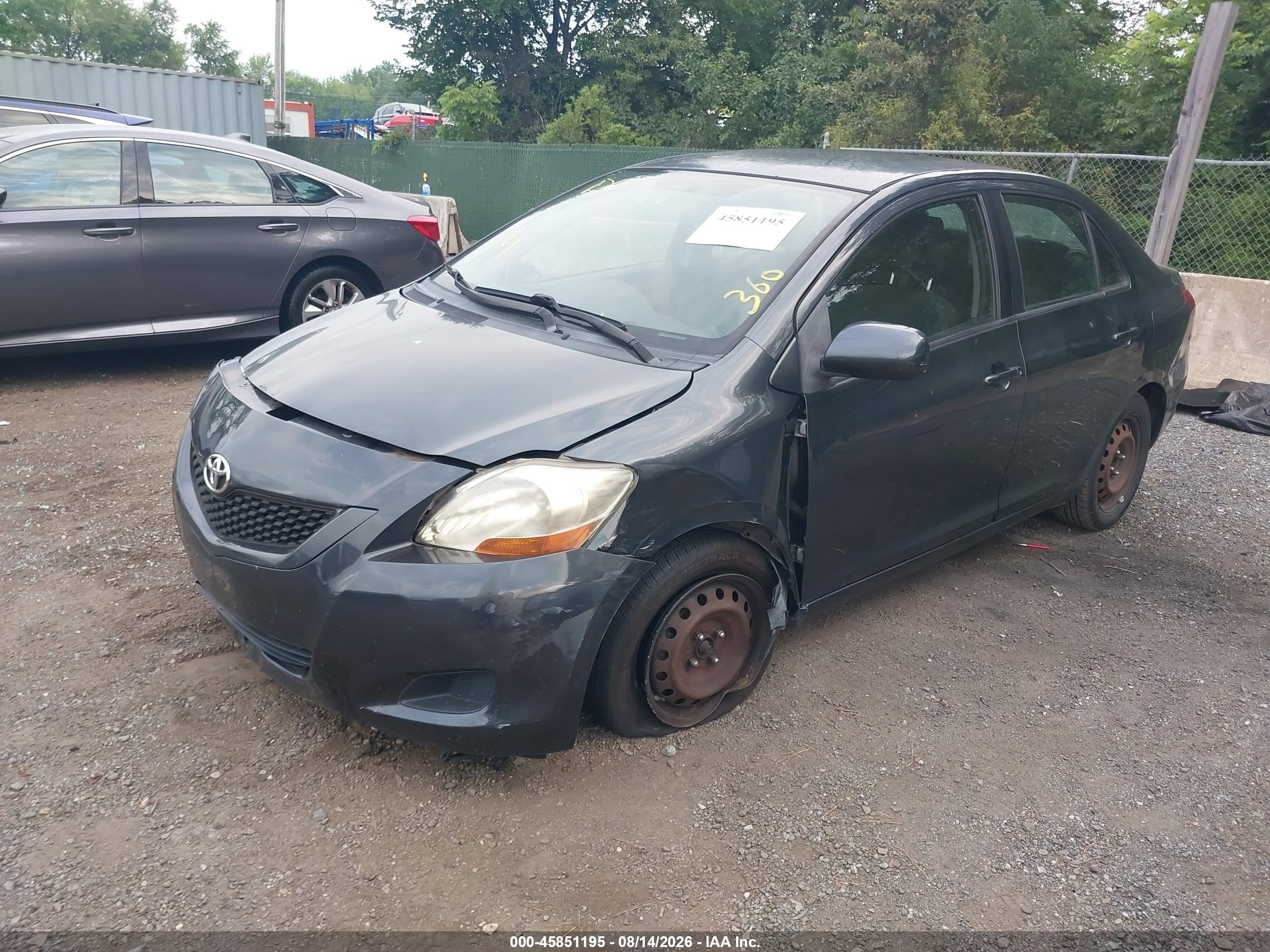 2010 Toyota Yaris   Gray vin: JTDBT4K39A1371829