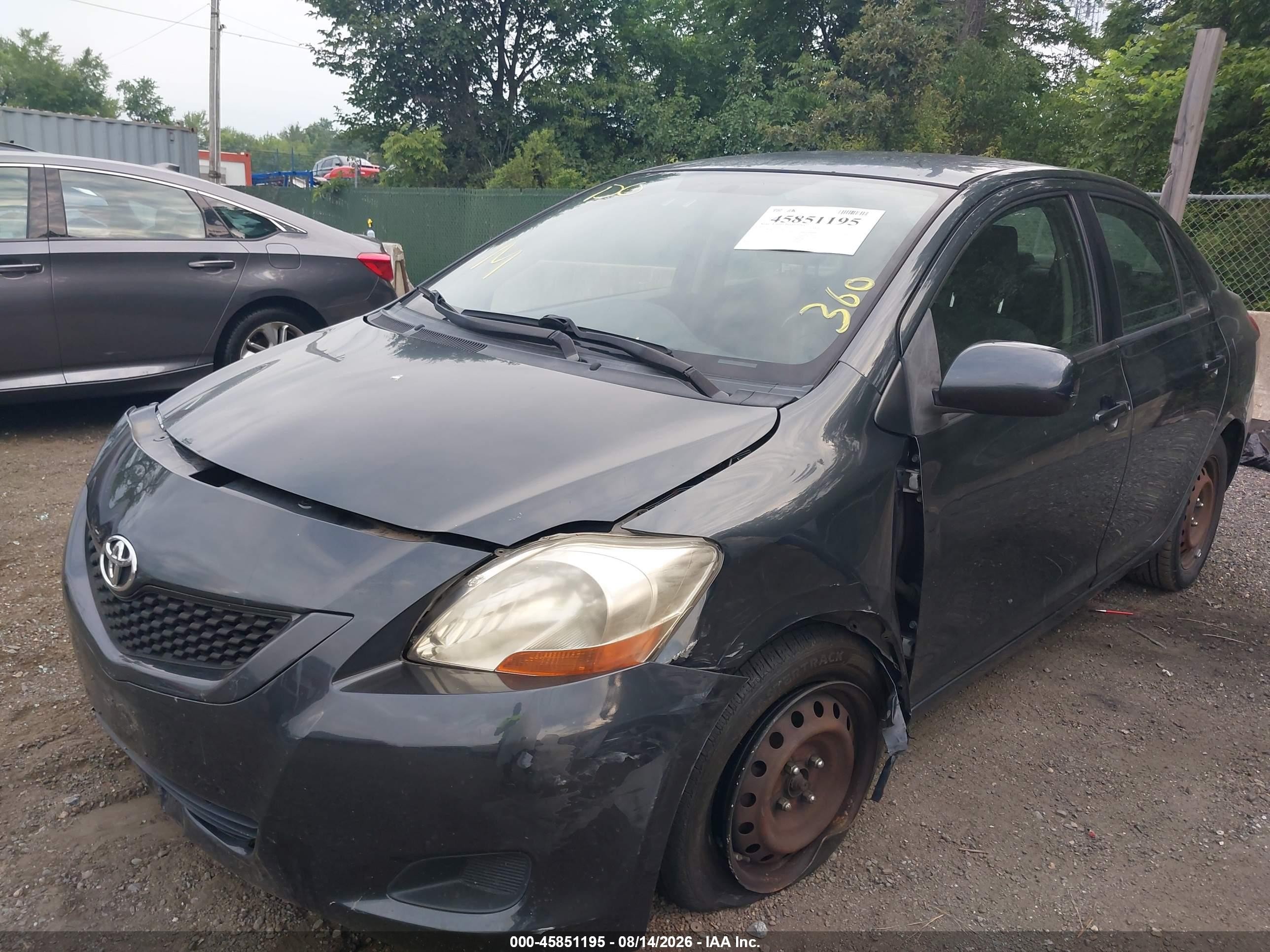2010 Toyota Yaris   Gray vin: JTDBT4K39A1371829