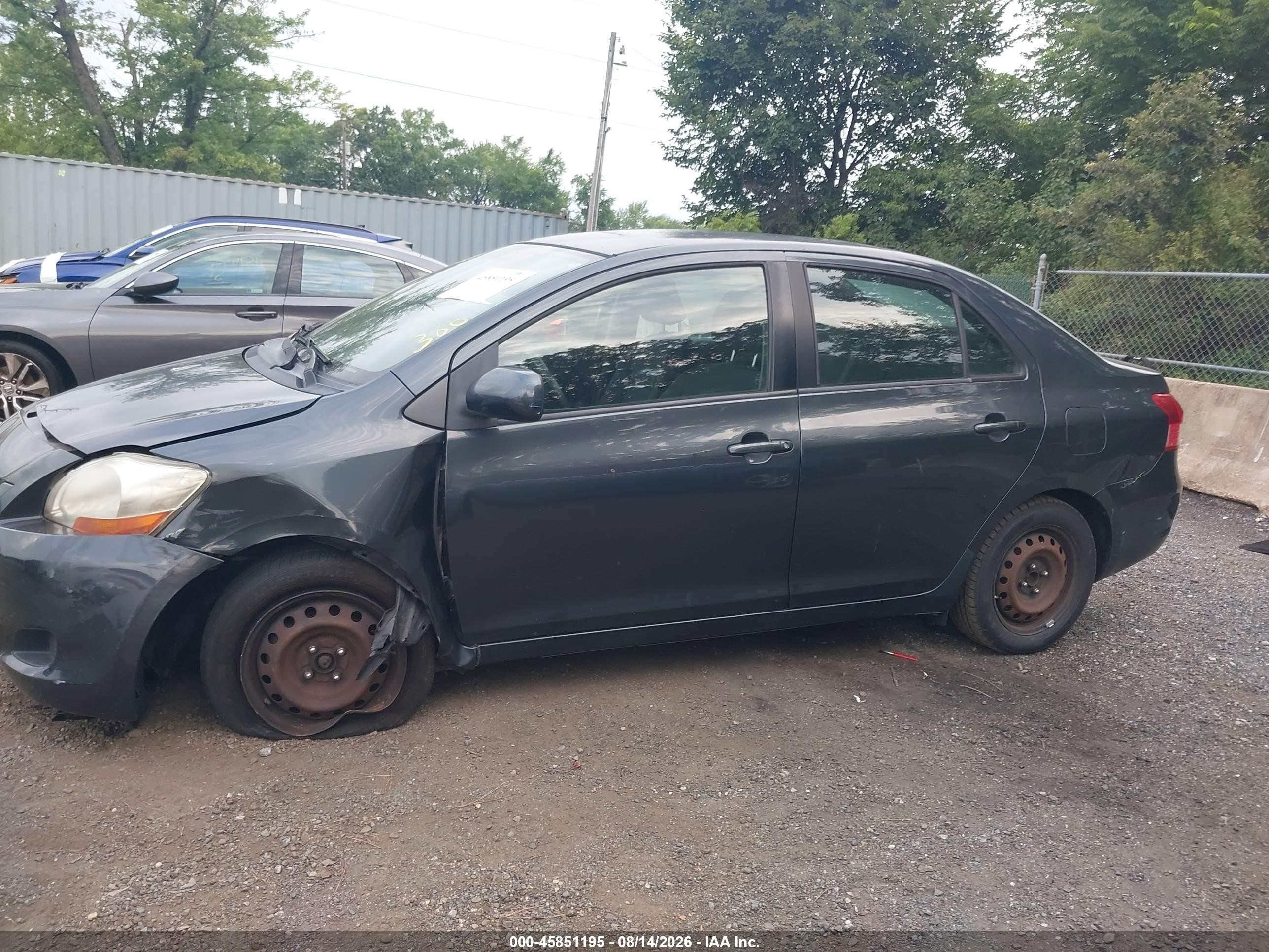 2010 Toyota Yaris   Gray vin: JTDBT4K39A1371829