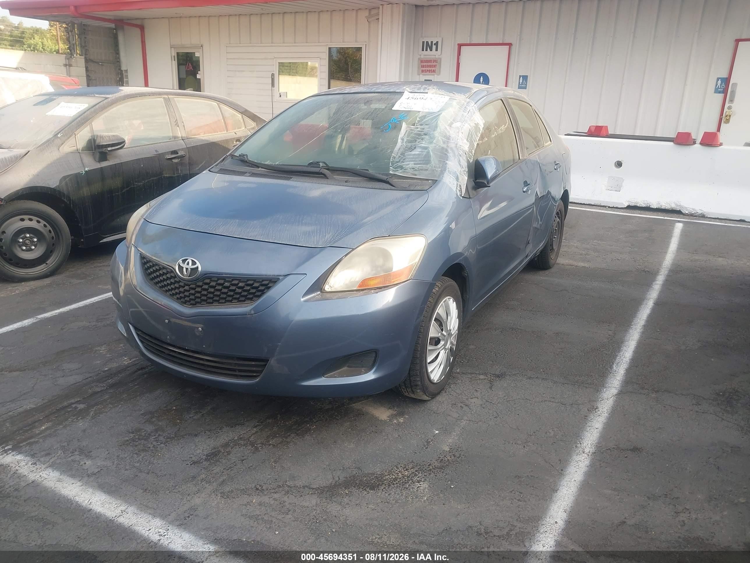 2010 Toyota Yaris   Blue vin: JTDBT4K39A1376870