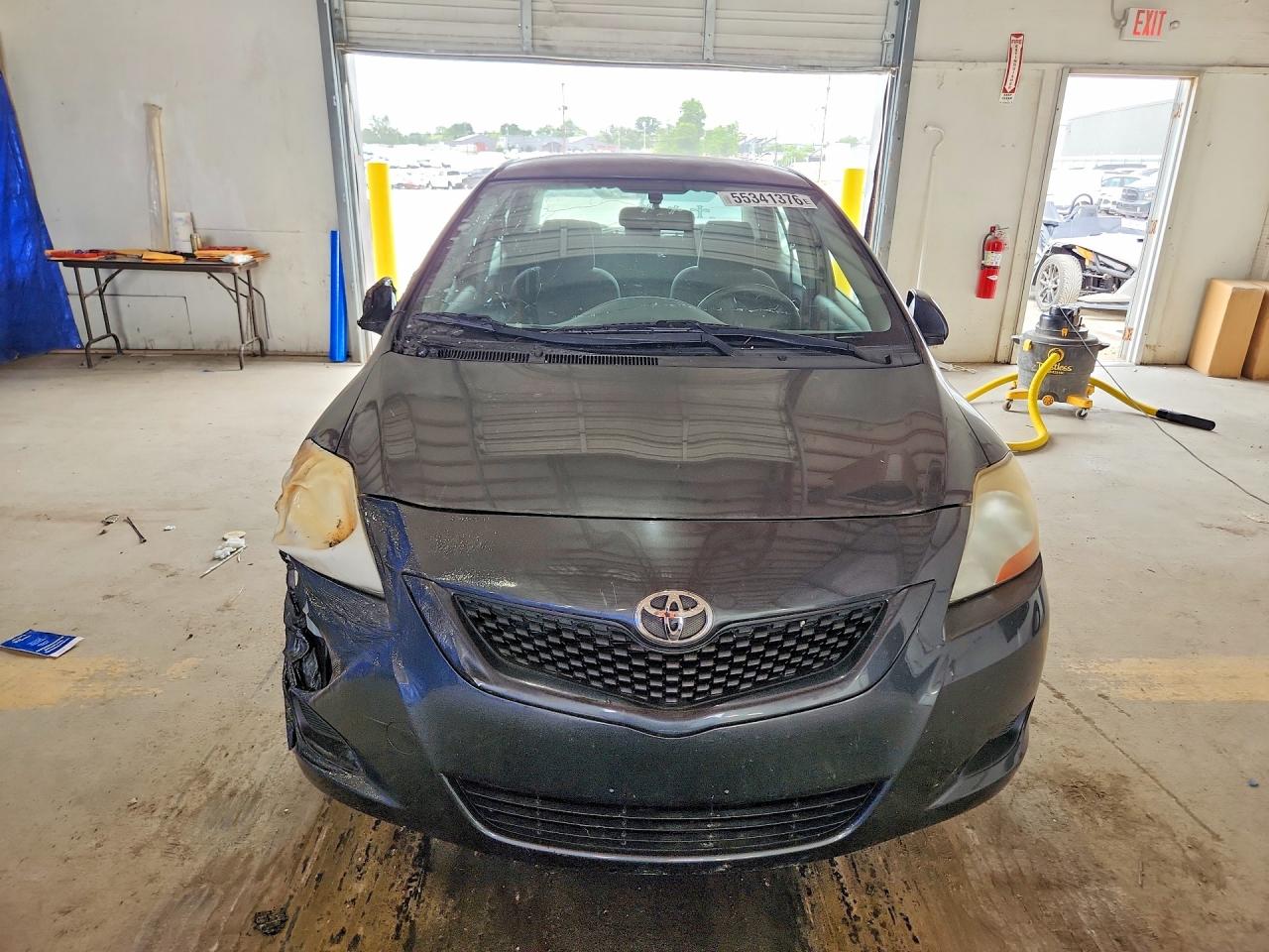 2010 Toyota Yaris Base Black vin: JTDBT4K39A4065812