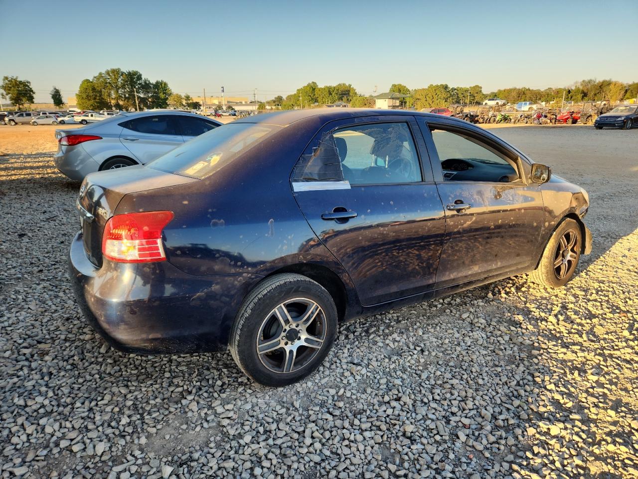 2010 Toyota Yaris Blue vin: JTDBT4K3XA1359933