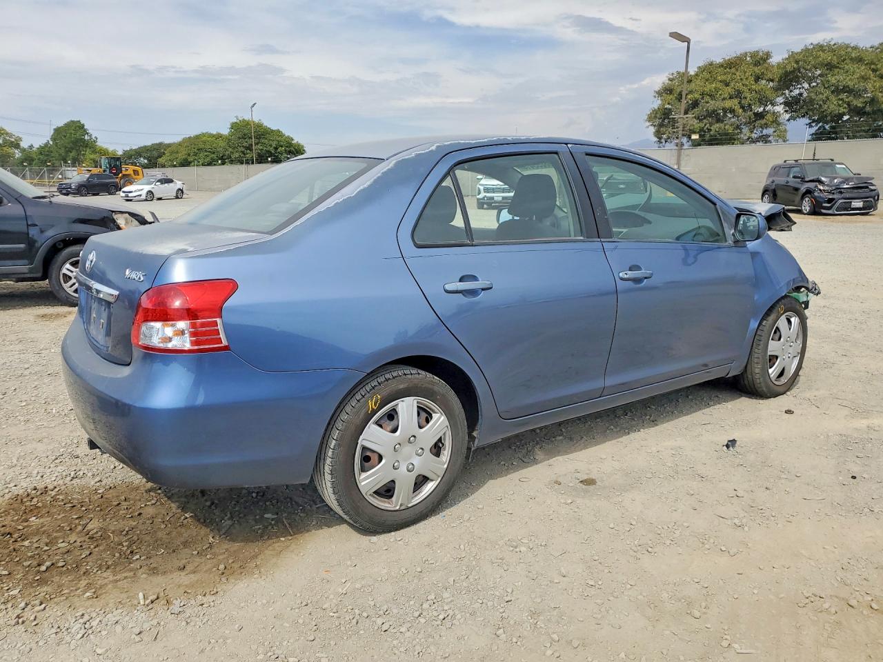 2010 Toyota Yaris Base Blue vin: JTDBT4K3XA1363643