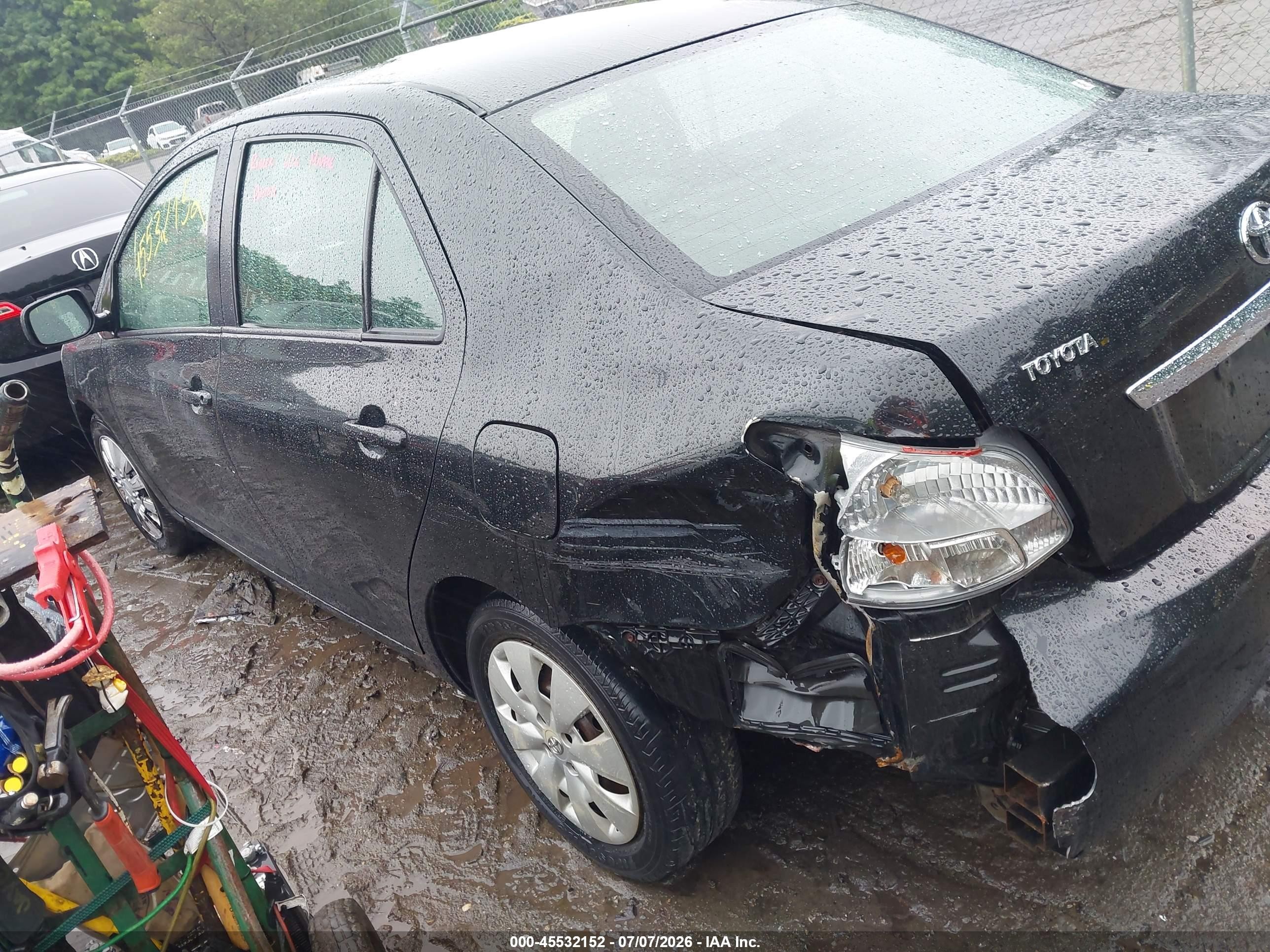 2010 Toyota Yaris   Black vin: JTDBT4K3XA1367322