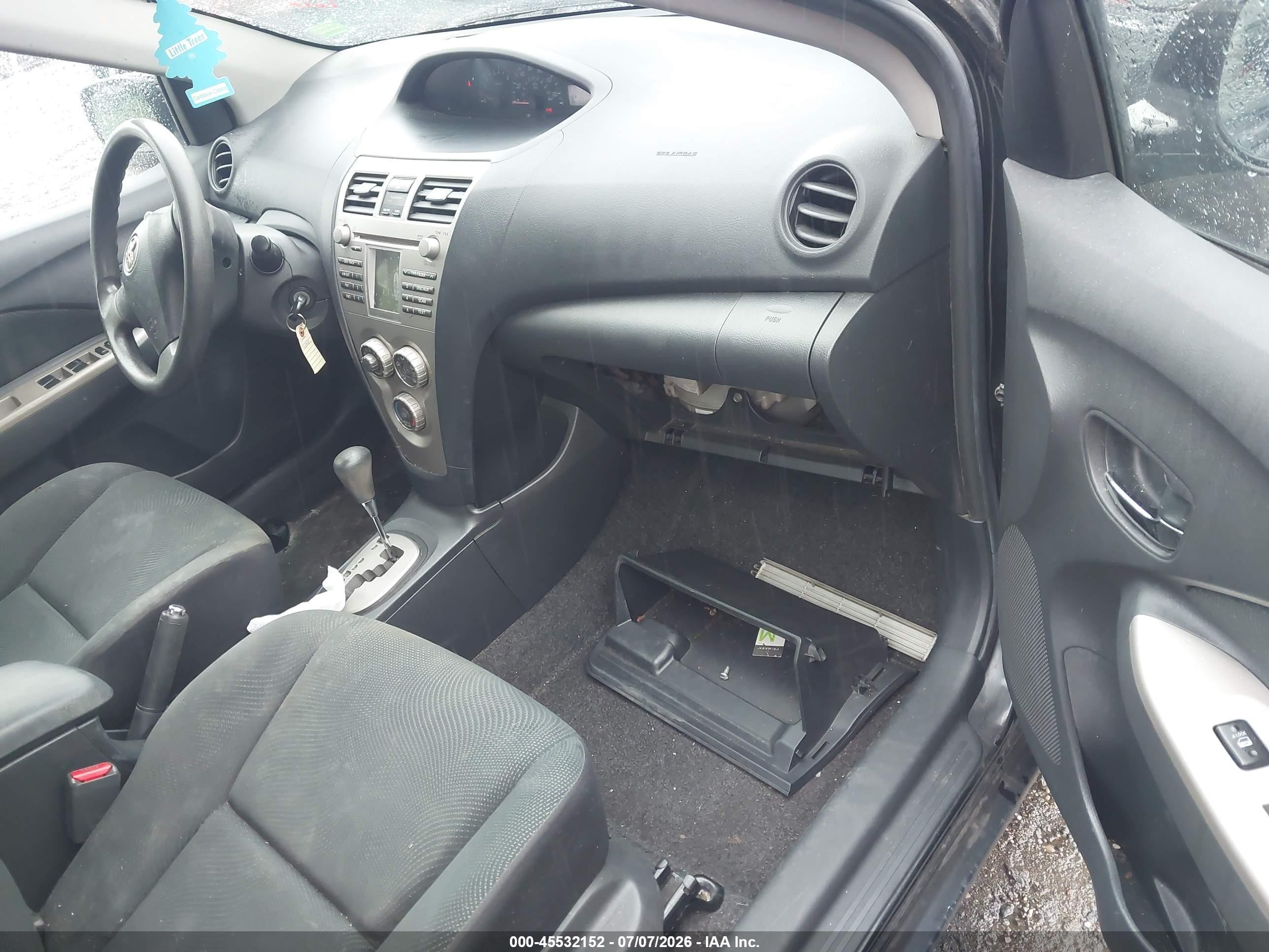 2010 Toyota Yaris   Black vin: JTDBT4K3XA1367322