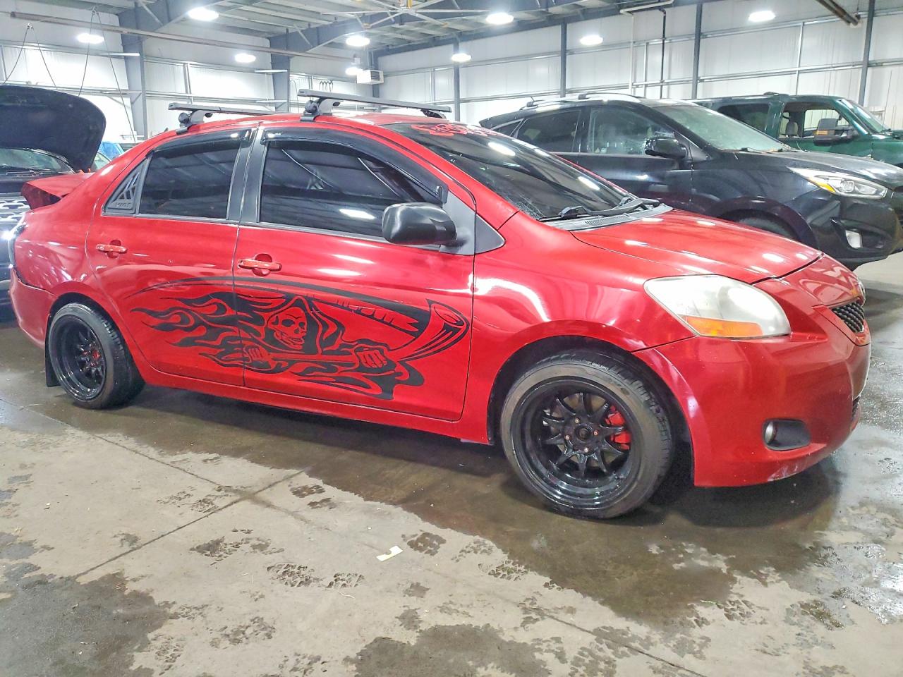 2010 Toyota Yaris Base Red vin: JTDBT4K3XA1370754