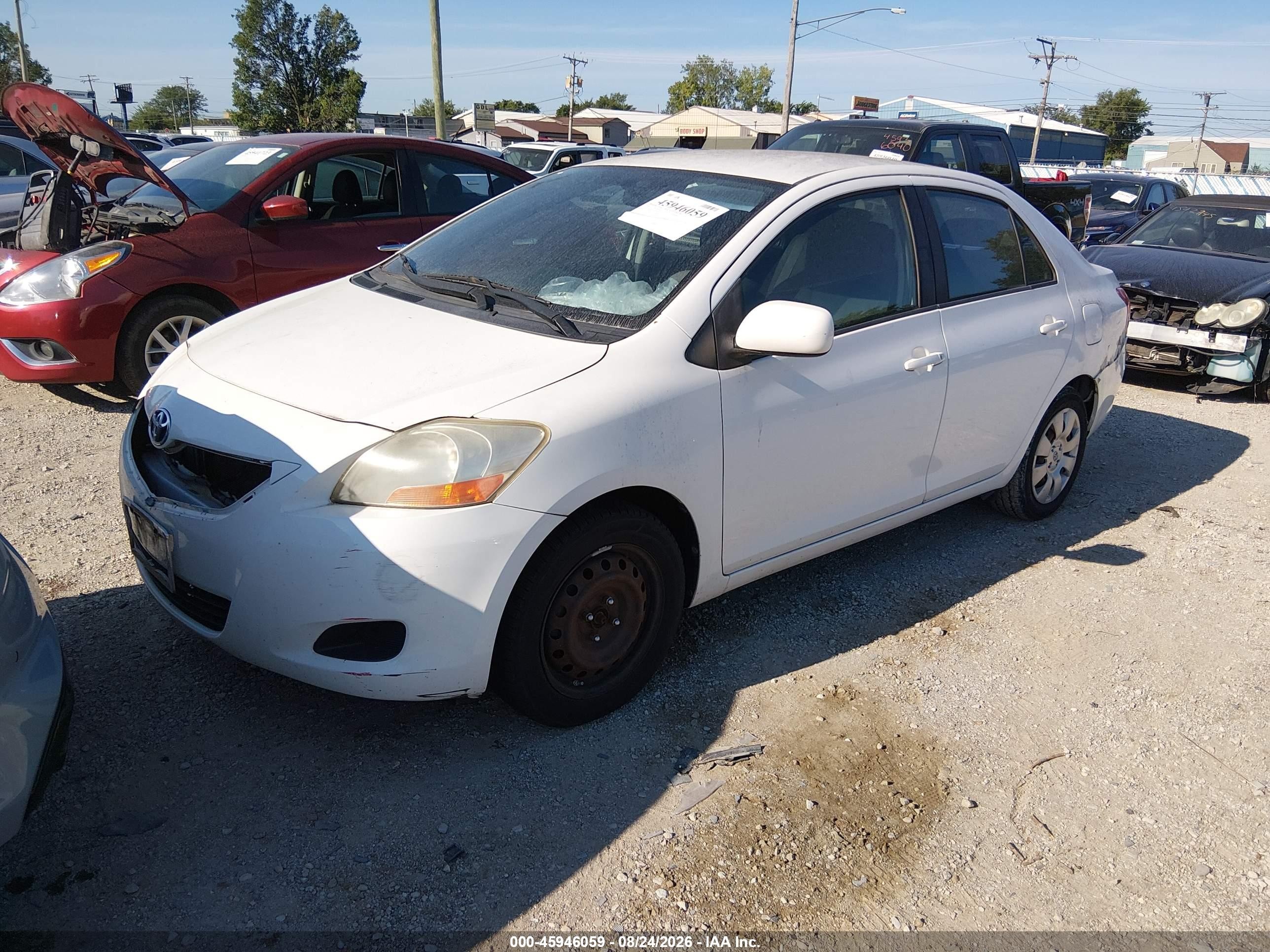 2010 Toyota Yaris   White vin: JTDBT4K3XA1392365