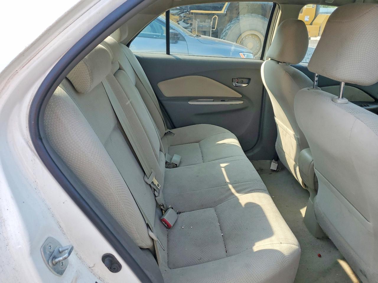 2010 Toyota Yaris Base Белый vin: JTDBT4K3XA1394598