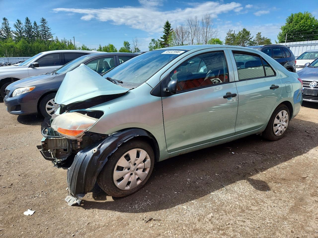 2010 Toyota Yaris Base Зеленый vin: JTDBT4K3XA1394780