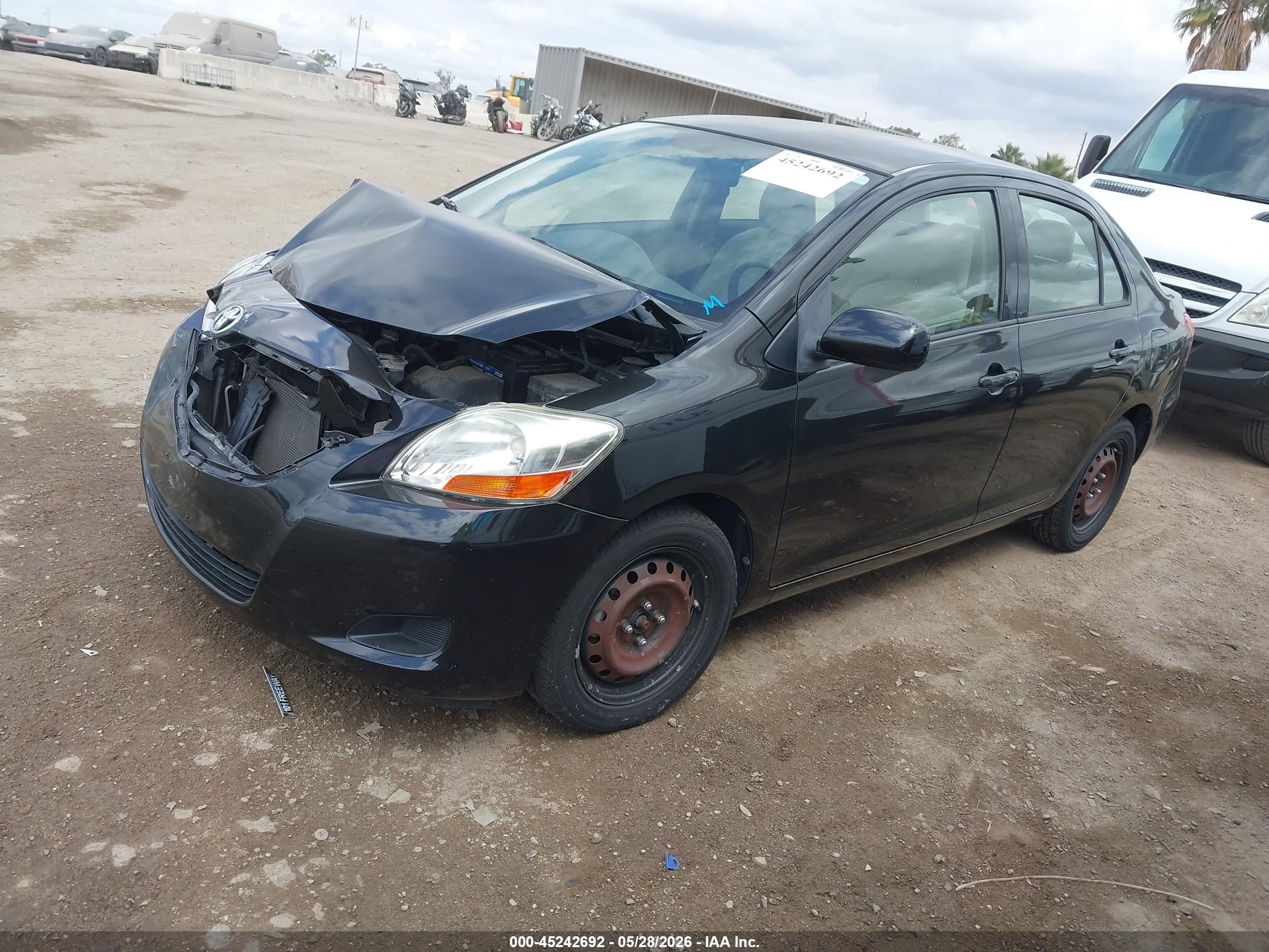 2011 Toyota Yaris   Black vin: JTDBT4K3XB1399964