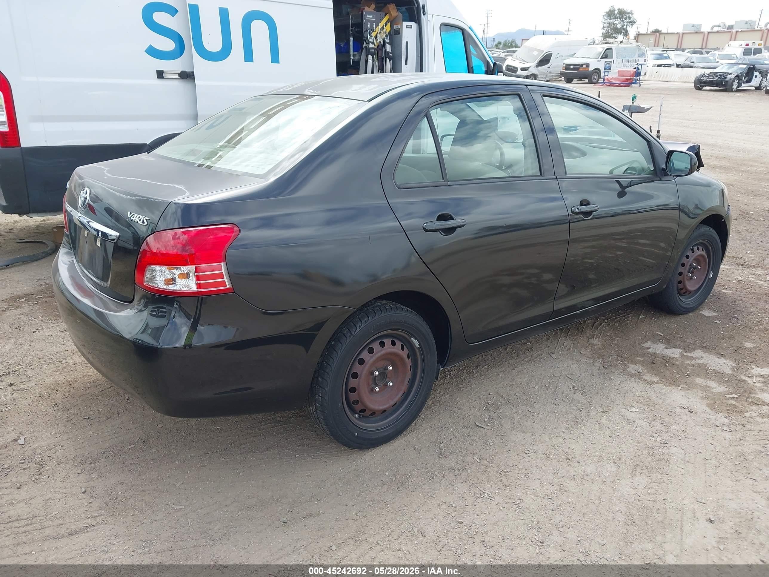 2011 Toyota Yaris   Black vin: JTDBT4K3XB1399964