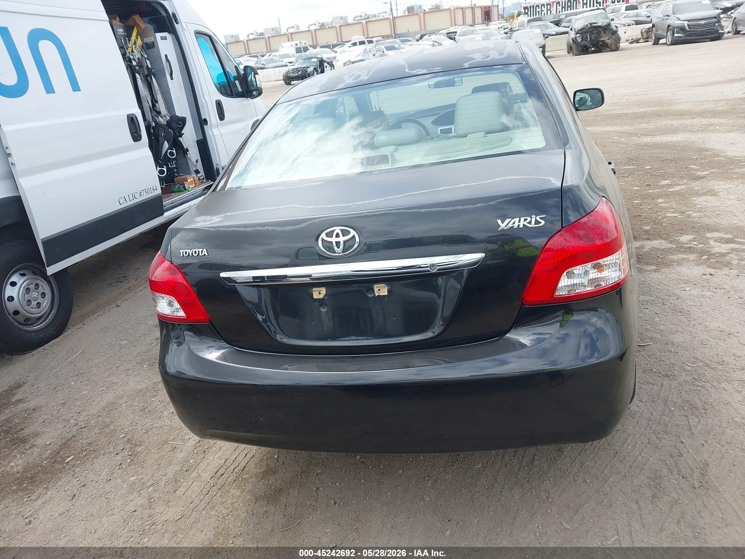 2011 Toyota Yaris   Black vin: JTDBT4K3XB1399964