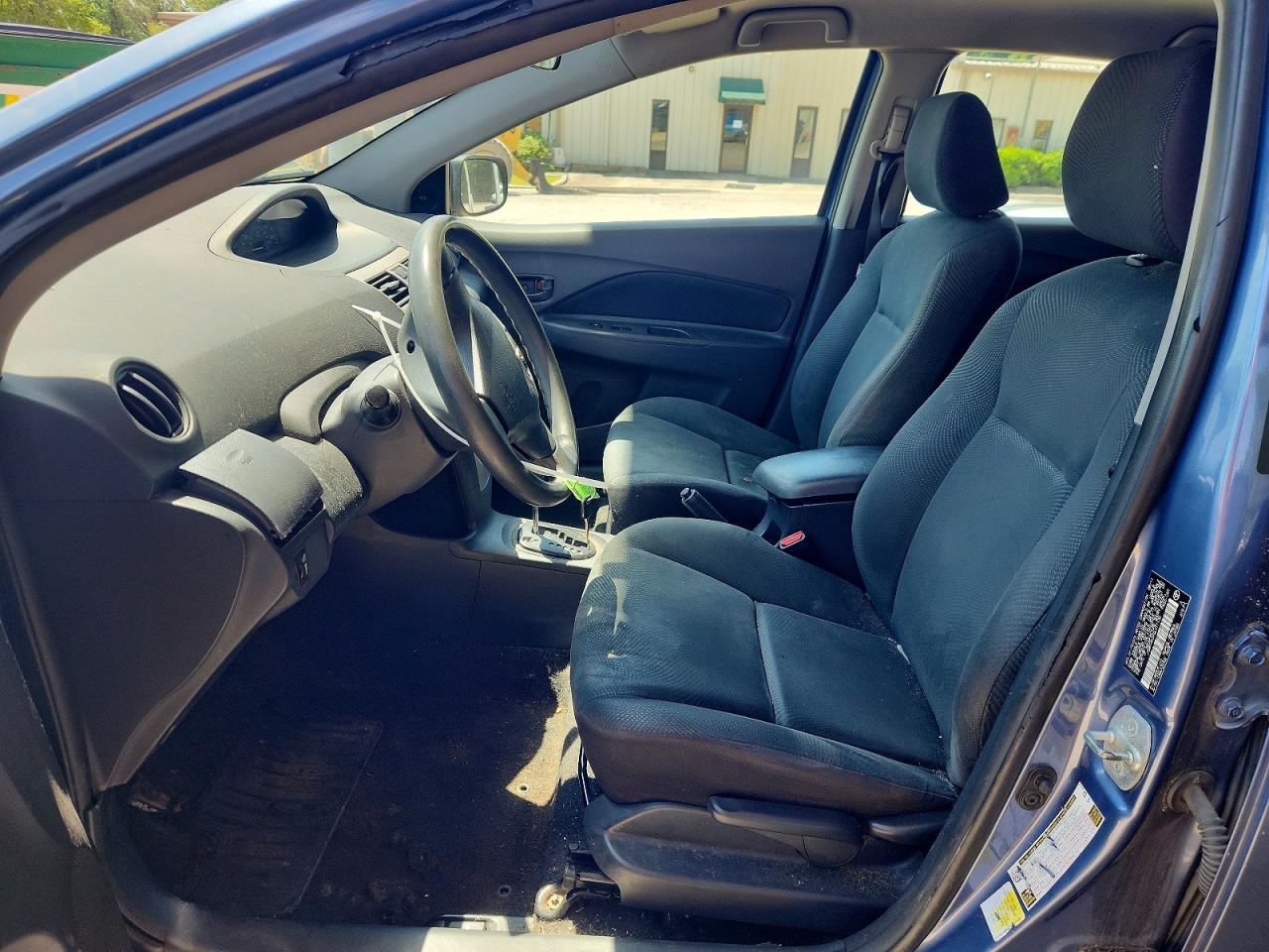 2012 Toyota Yaris Fleet Turquoise vin: JTDBT4K3XCL011136