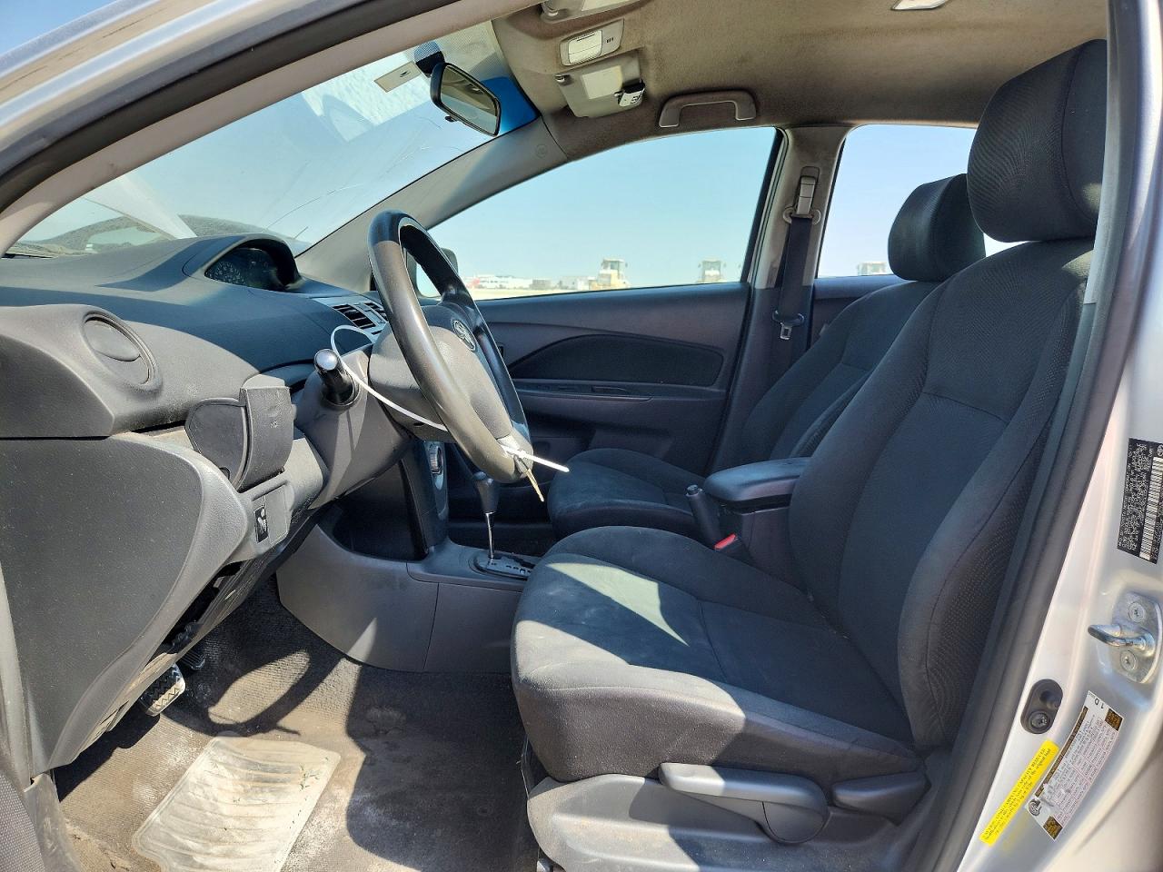 2012 Toyota Yaris Fleet Silver vin: JTDBT4K3XCL020211