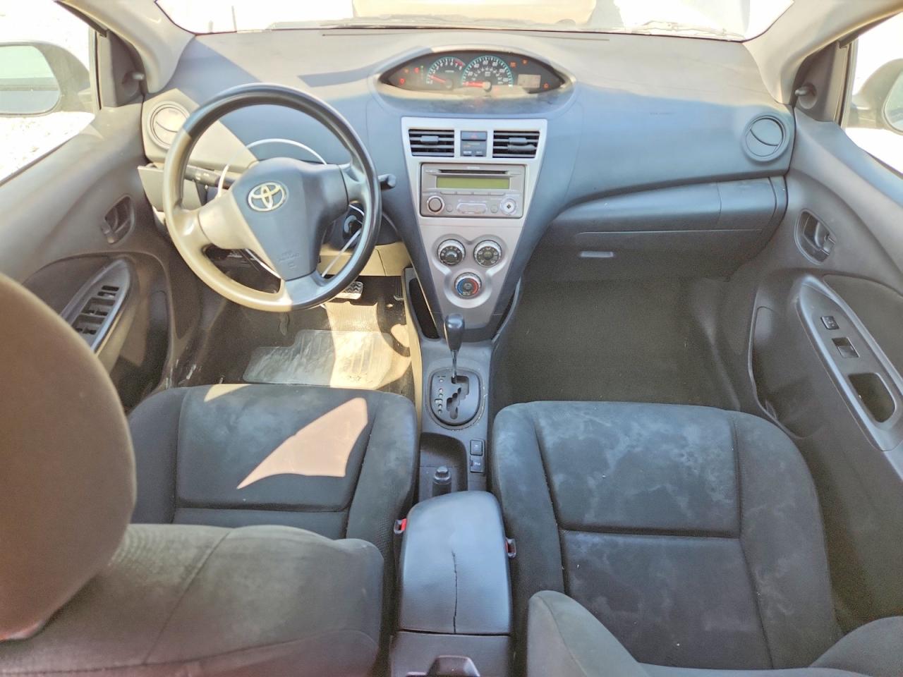 2012 Toyota Yaris Fleet Silver vin: JTDBT4K3XCL020211
