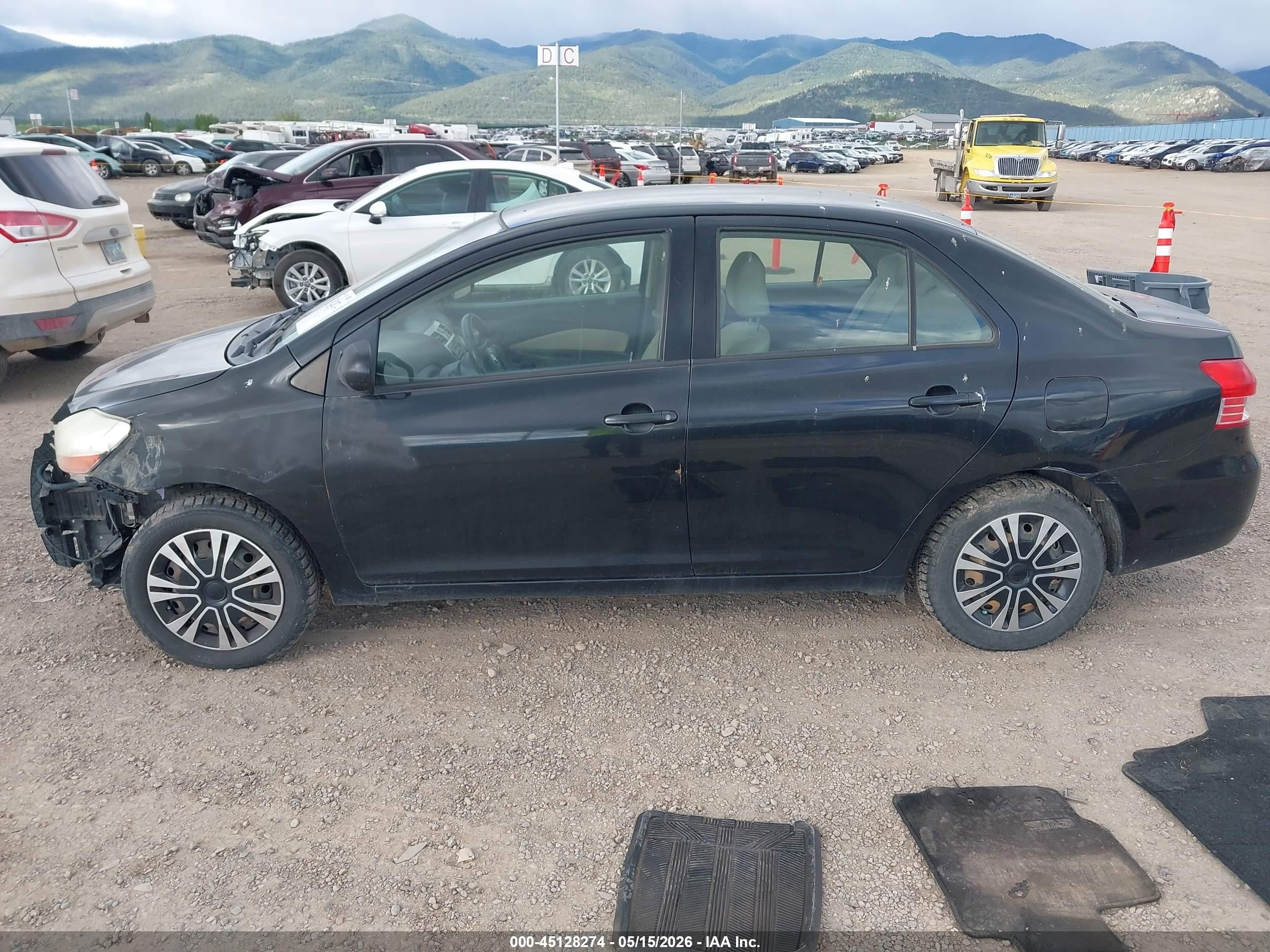 2007 Toyota Yaris   Black vin: JTDBT903071005945