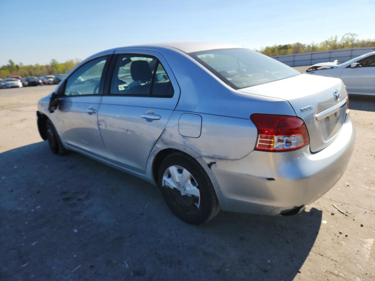 2007 Toyota Yaris Base Gray vin: JTDBT903071059388