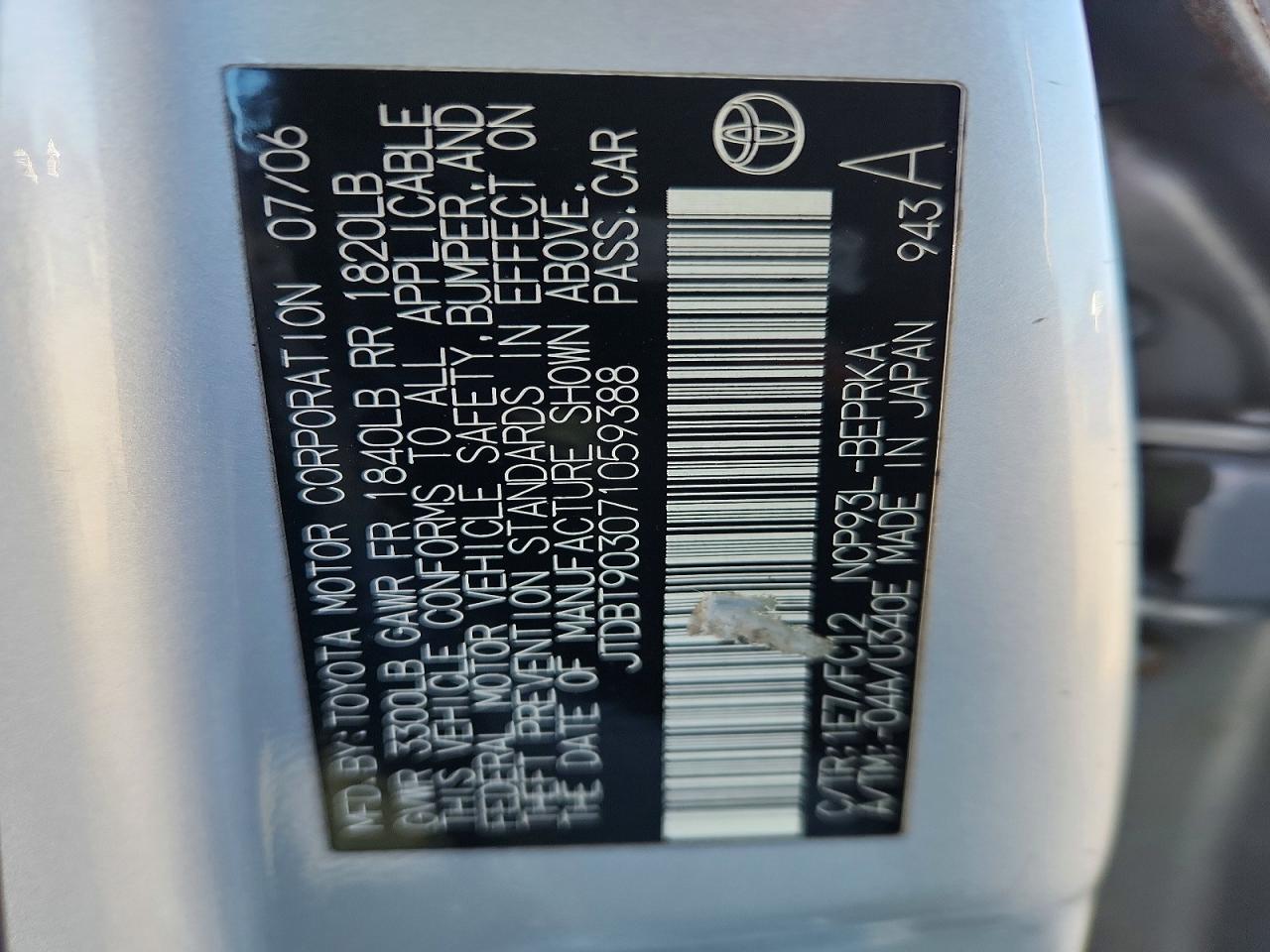 2007 Toyota Yaris Base Gray vin: JTDBT903071059388