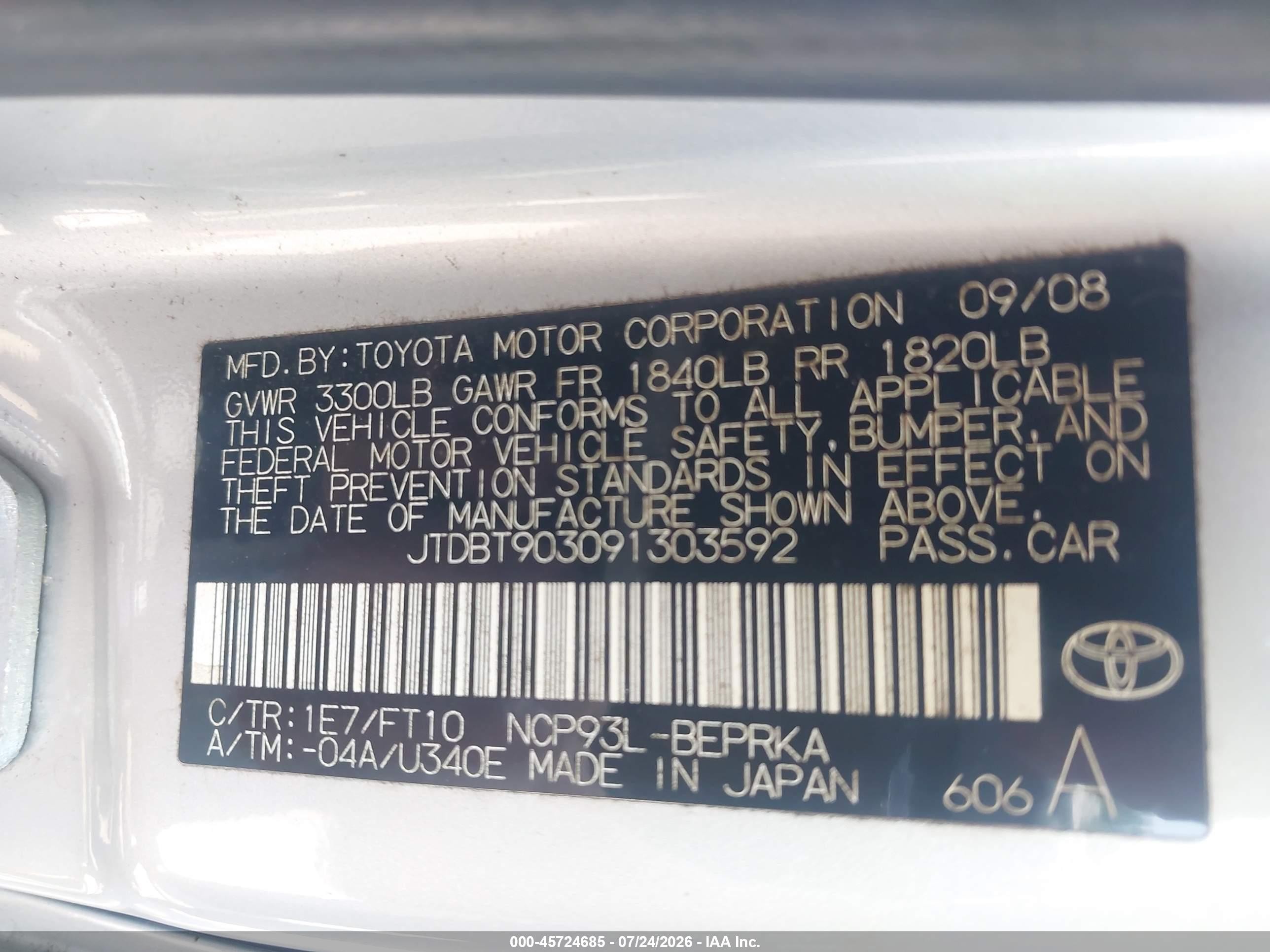 2009 Toyota Yaris S Silver vin: JTDBT903091303592