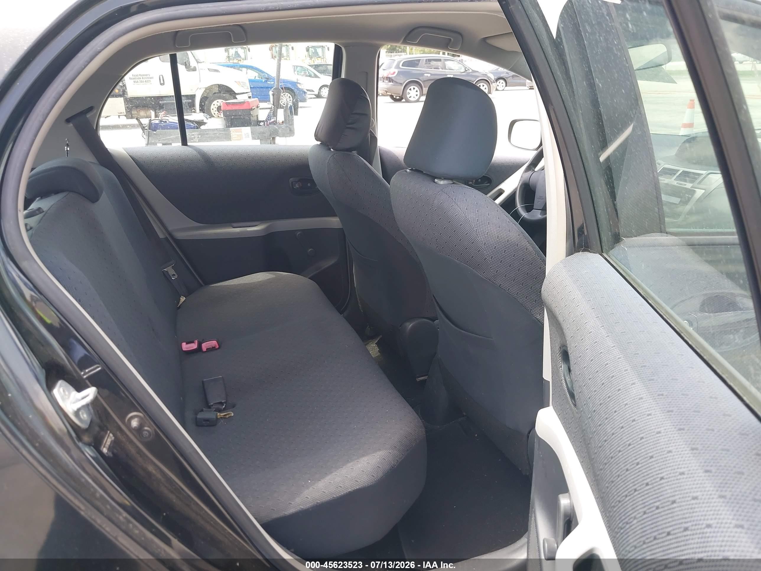 2009 Toyota Yaris   Black vin: JTDBT903091305214