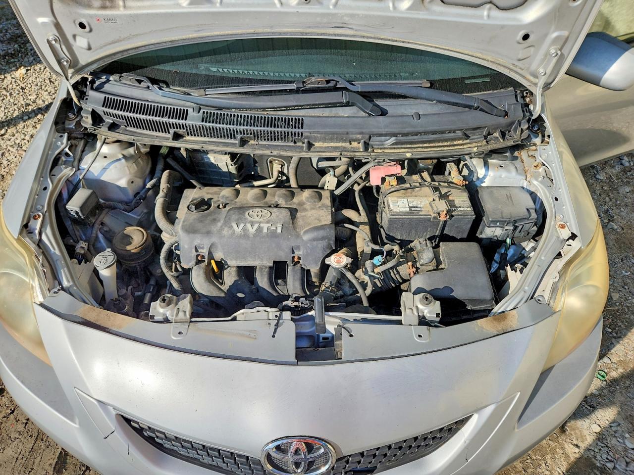 2009 Toyota Yaris Серебряный vin: JTDBT903091321798