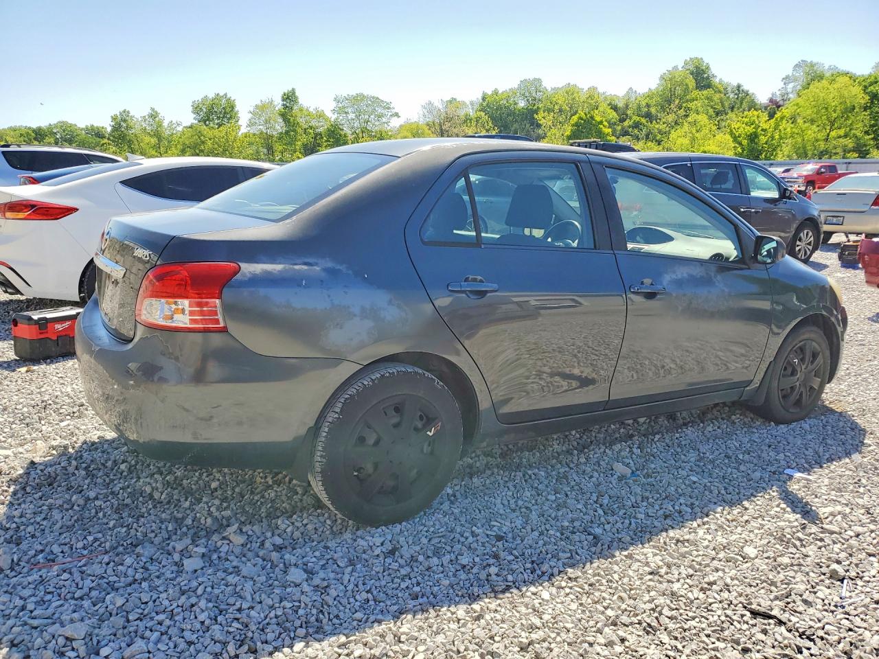 2009 Toyota Yaris Base Gray vin: JTDBT903091323731