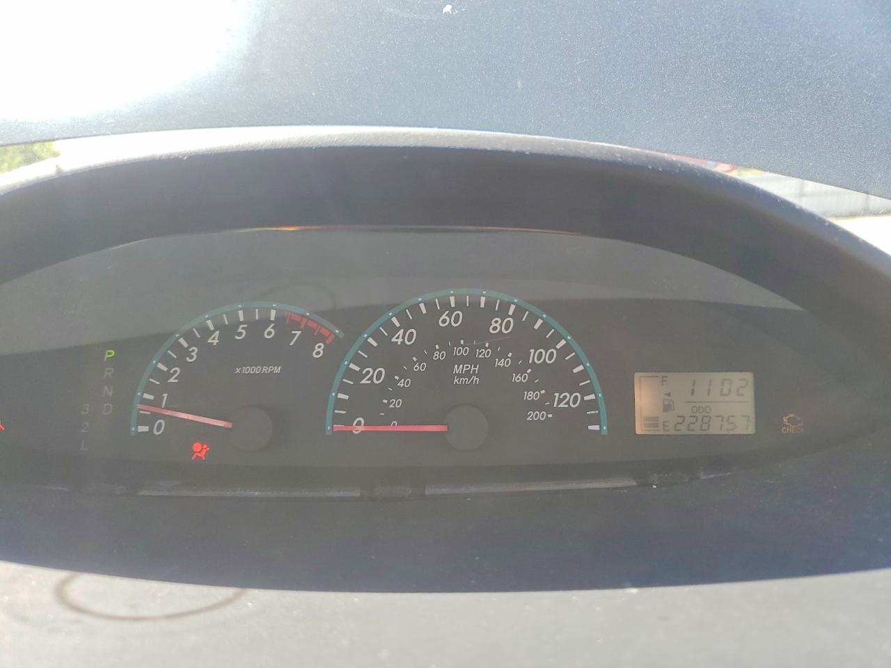 2009 Toyota Yaris Base Gray vin: JTDBT903091323731