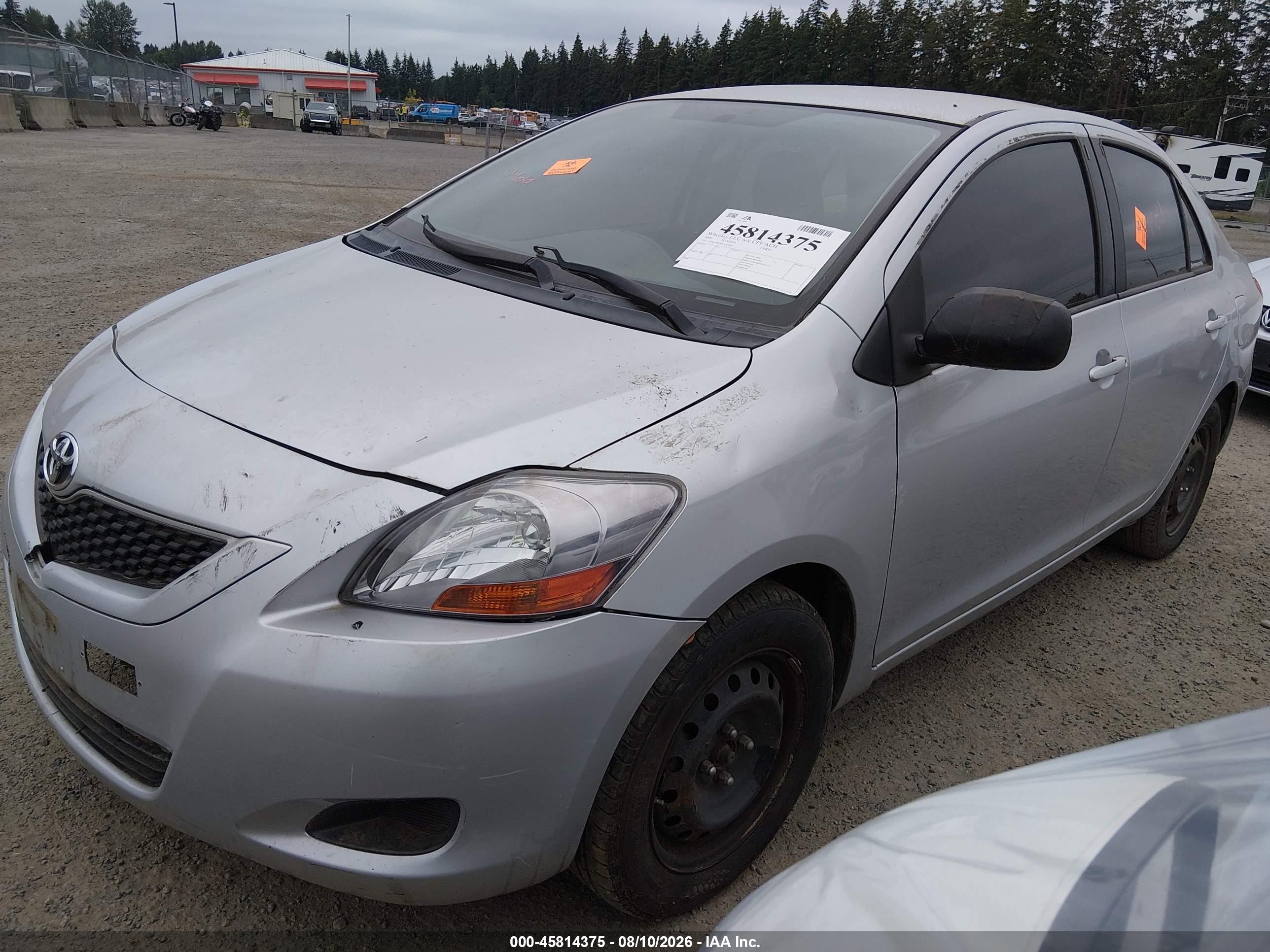 2009 Toyota Yaris   Серый vin: JTDBT903091332929
